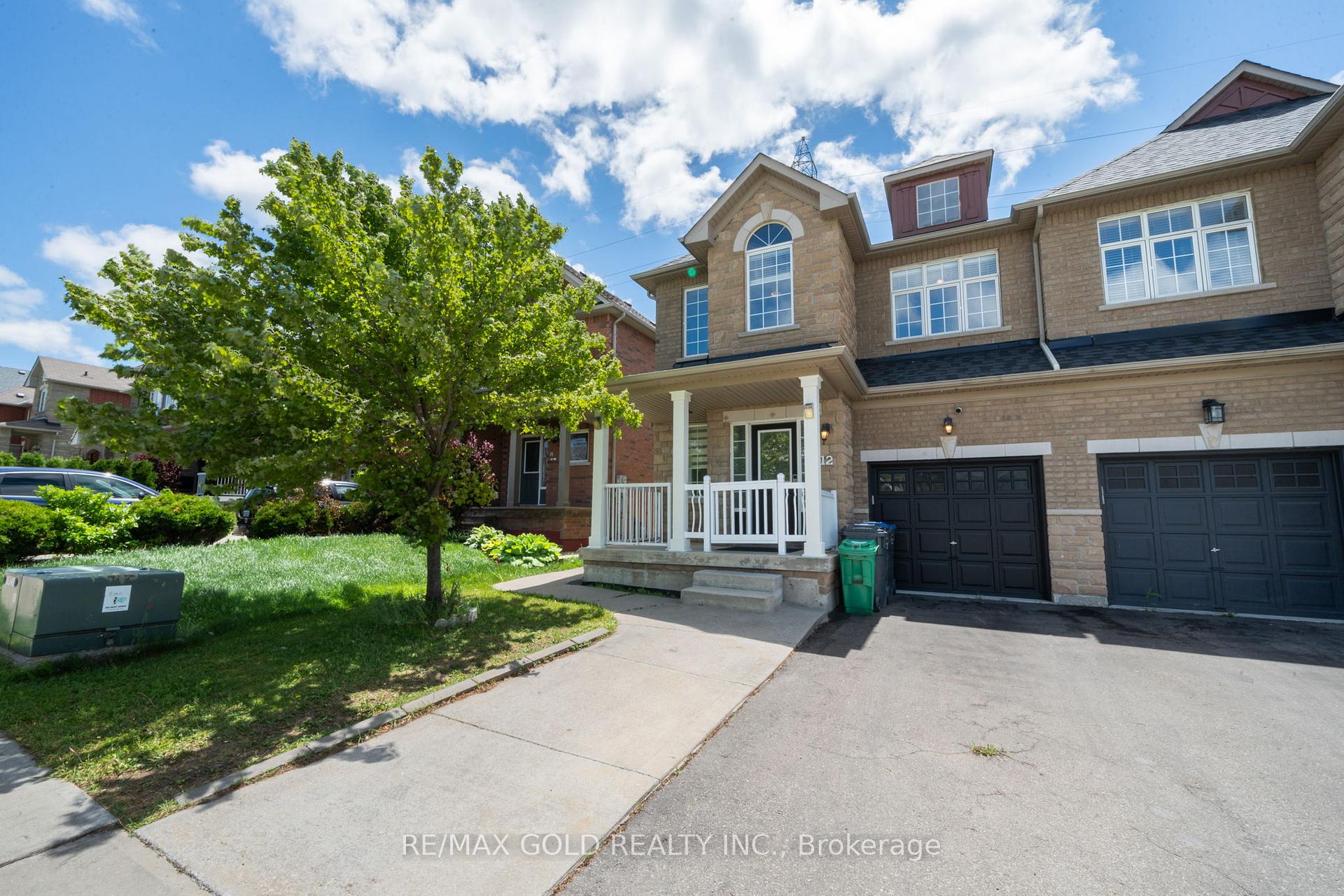 Photo 4 of 12 Pefferlaw Drive, Brampton, Bram West — HOMEH
