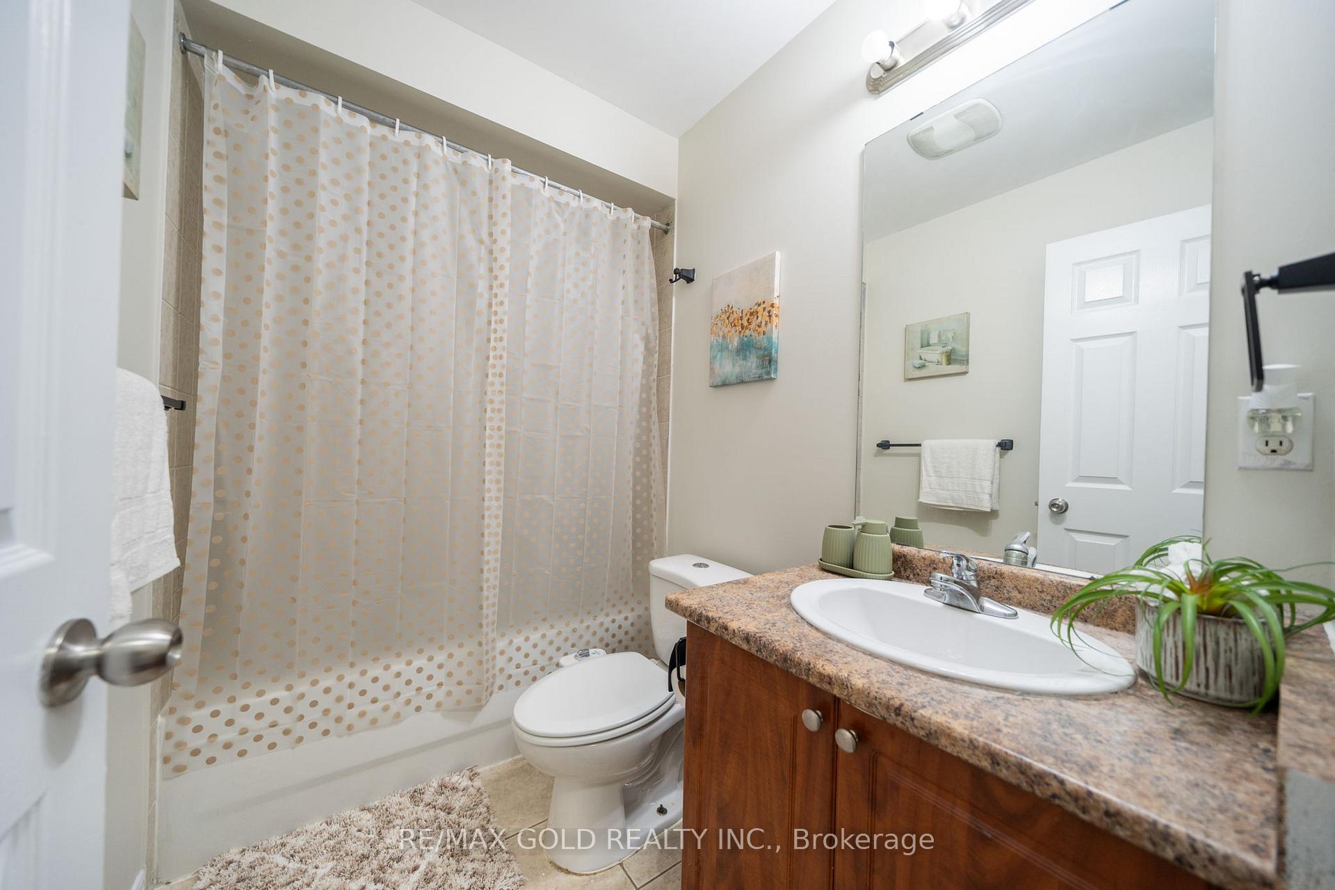 Photo 28 of 12 Pefferlaw Drive, Brampton, Bram West — HOMEH