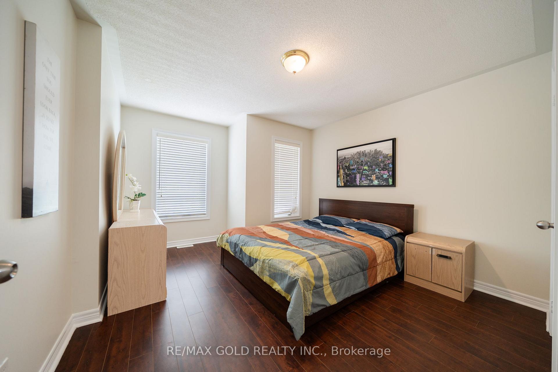 Photo 29 of 12 Pefferlaw Drive, Brampton, Bram West — HOMEH