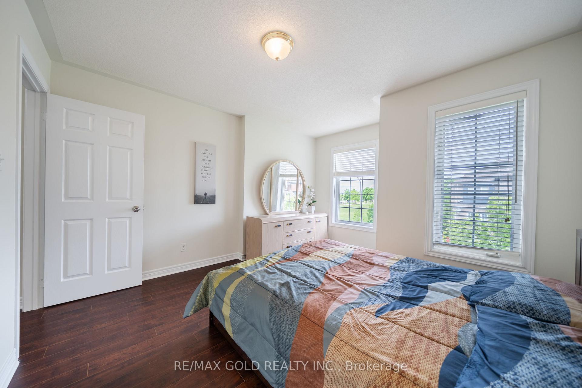 Photo 32 of 12 Pefferlaw Drive, Brampton, Bram West — HOMEH