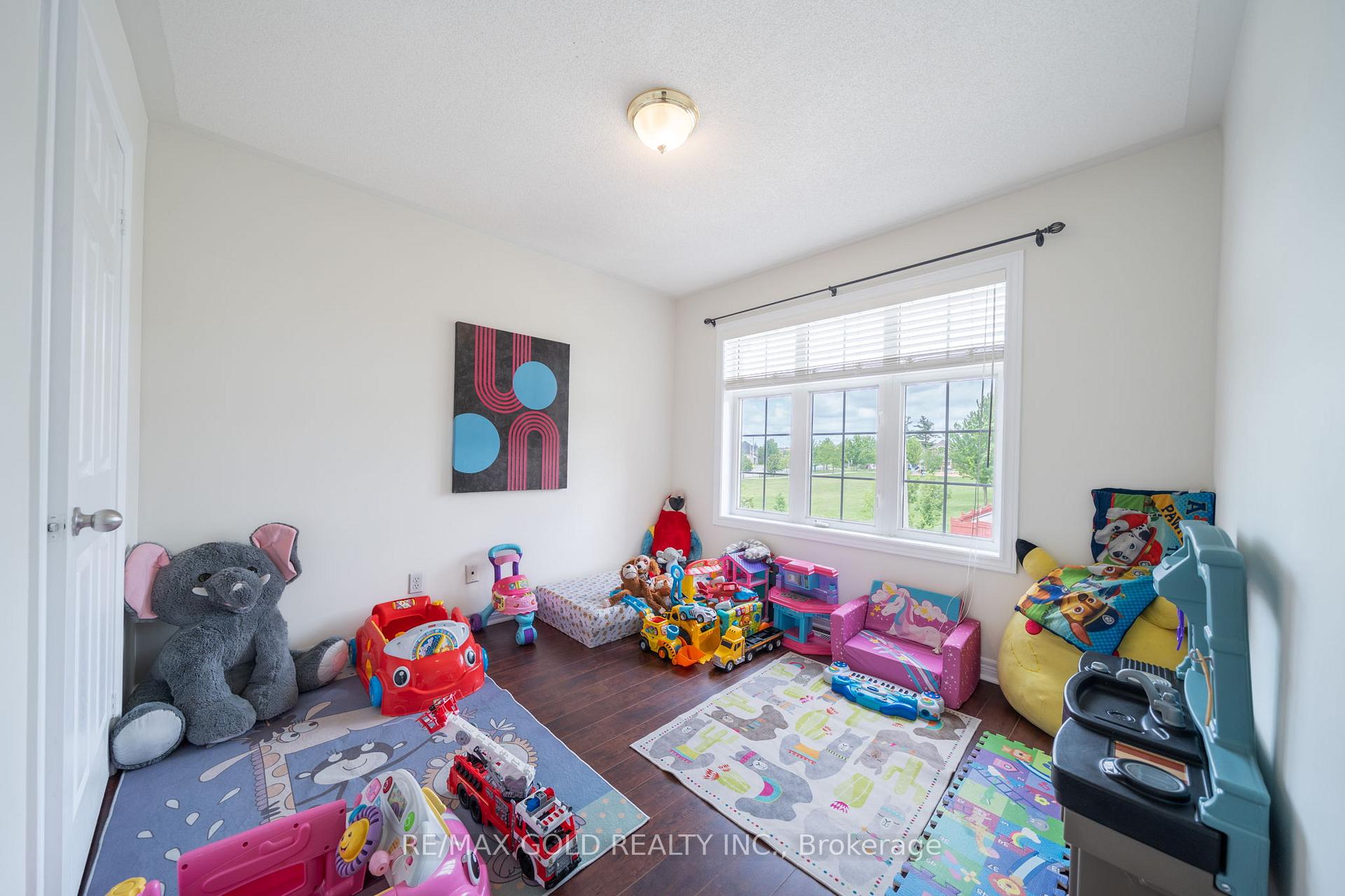 Photo 33 of 12 Pefferlaw Drive, Brampton, Bram West — HOMEH