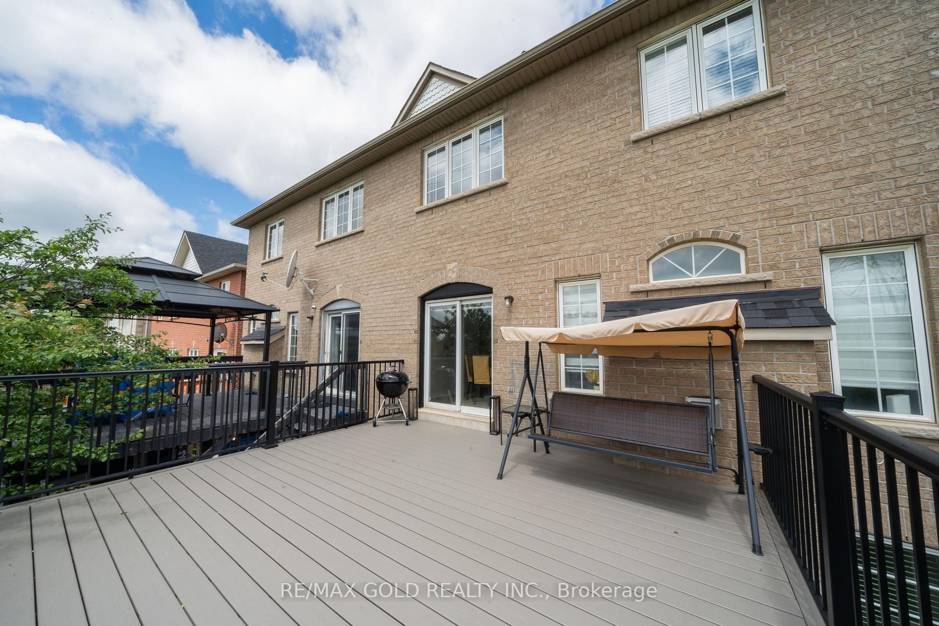 Photo 37 of 12 Pefferlaw Drive, Brampton, Bram West — HOMEH