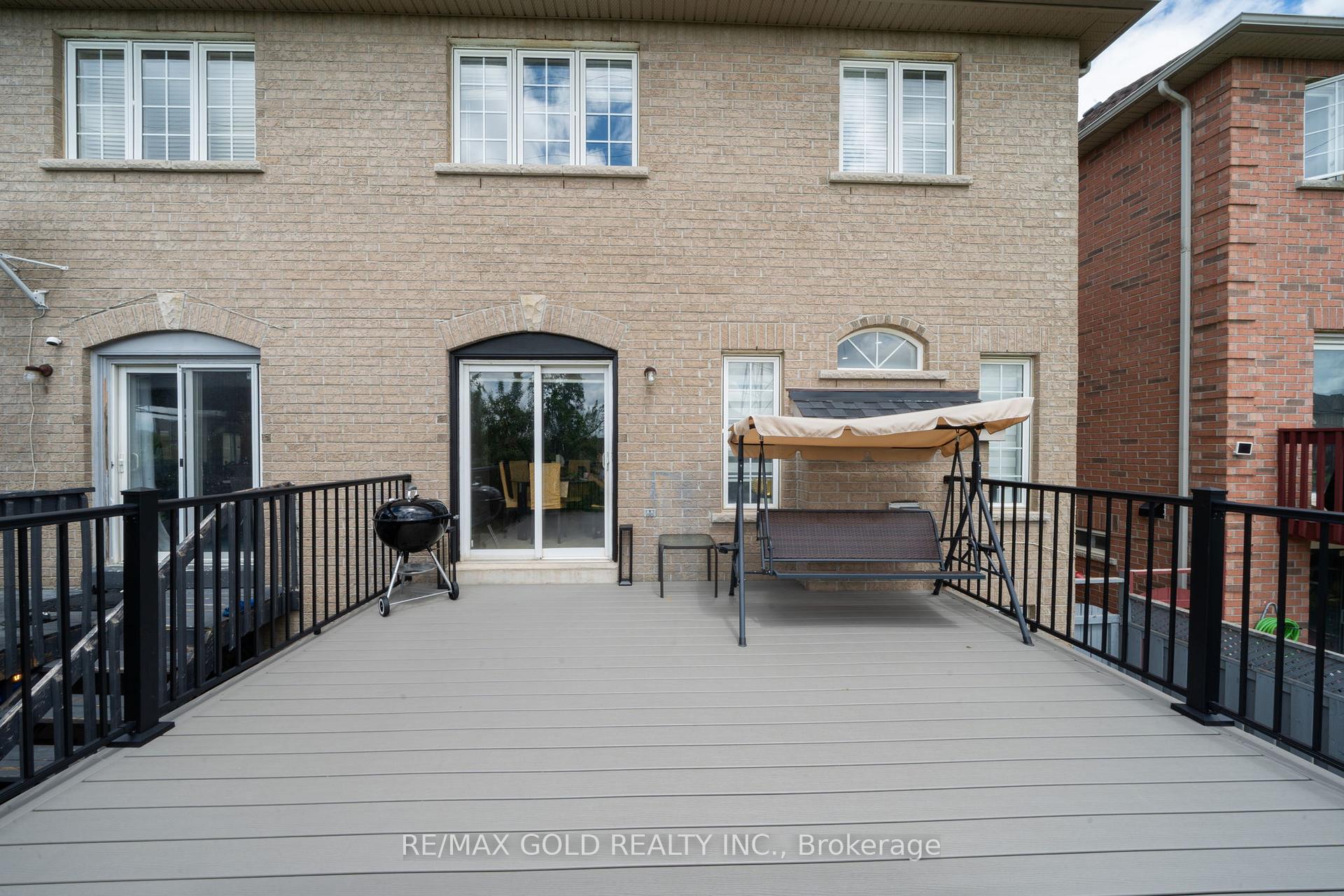Photo 38 of 12 Pefferlaw Drive, Brampton, Bram West — HOMEH