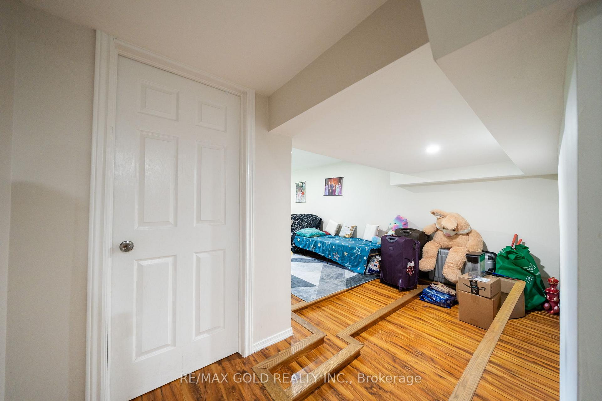 Photo 43 of 12 Pefferlaw Drive, Brampton, Bram West — HOMEH