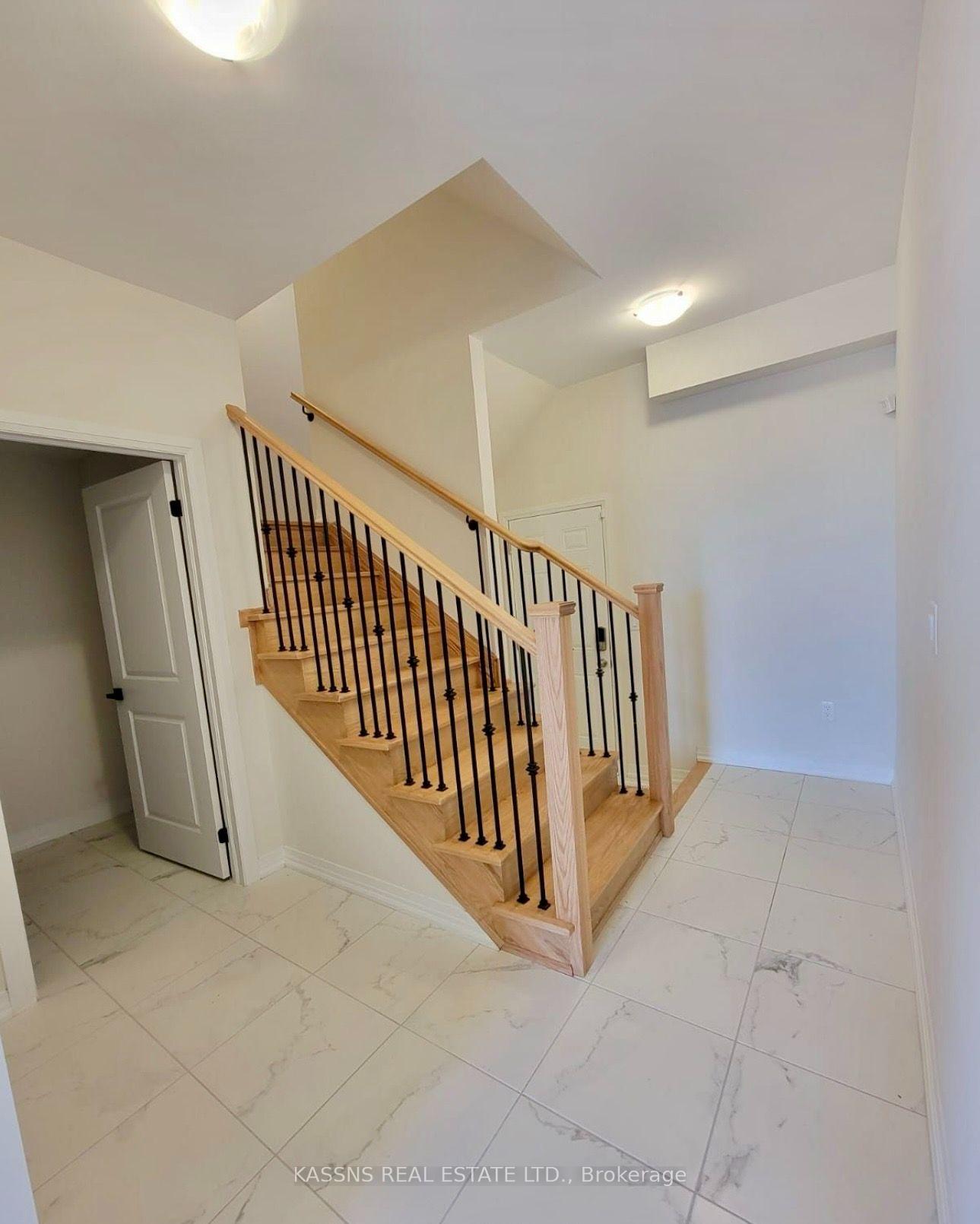 Photo 6 of 3305 Sixth Line, Oakville, Glenorchy — HOMEH