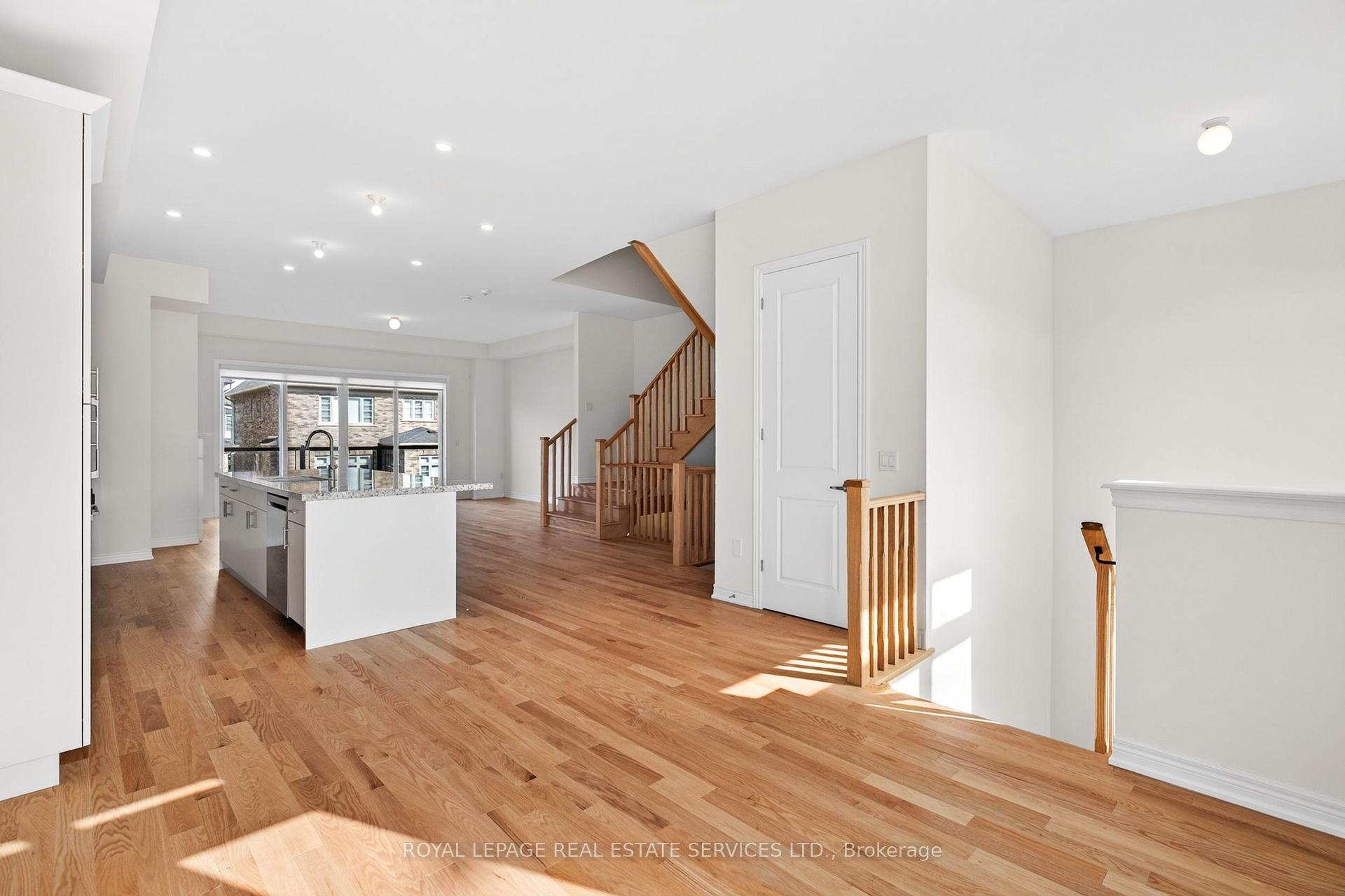 Photo 7 of Unit Unit 1, 3203 Sixth Line, Oakville, Glenorchy — HOMEH