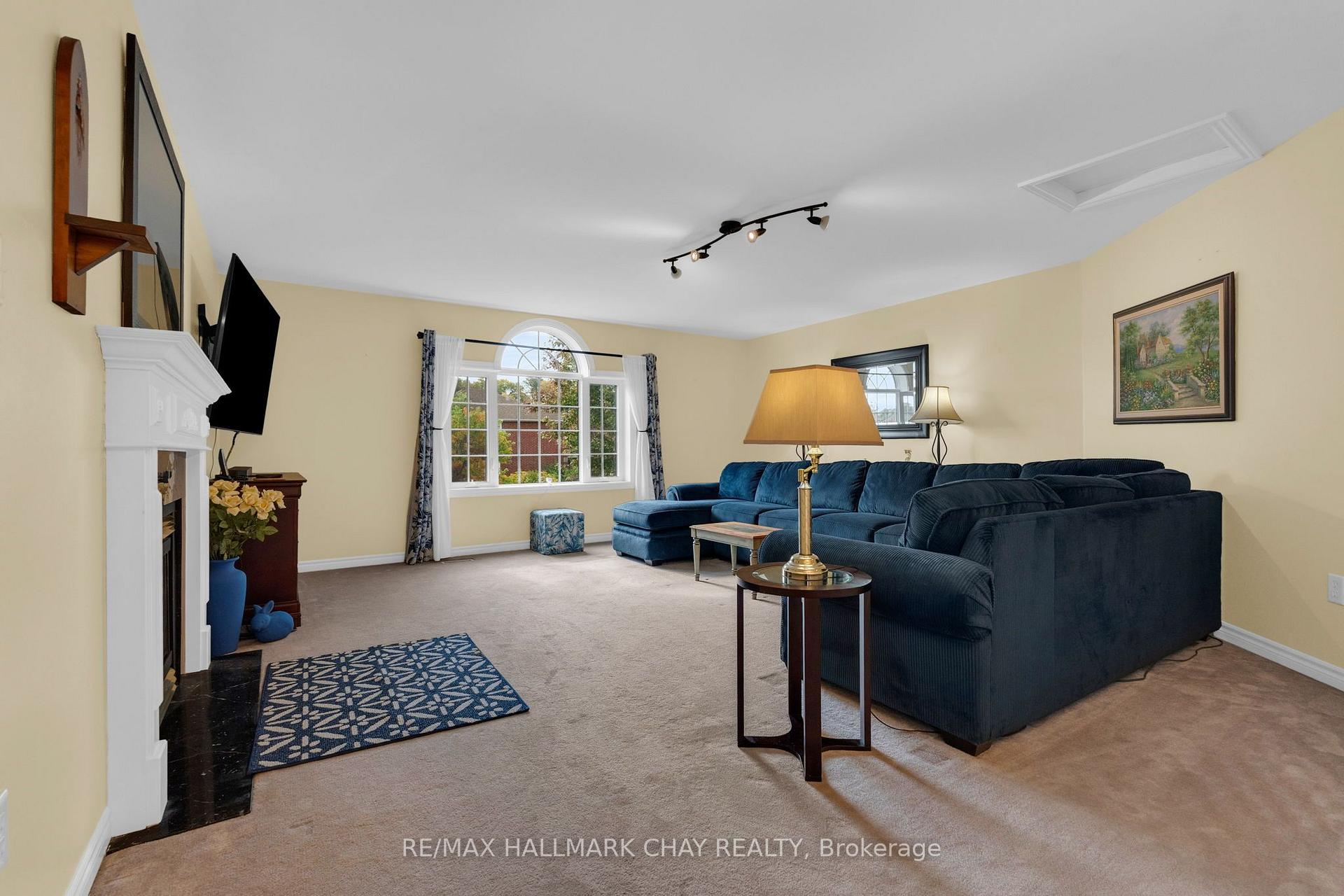 Photo 15 of 6 Whispering Pine Place, Barrie, Bayshore — HOMEH