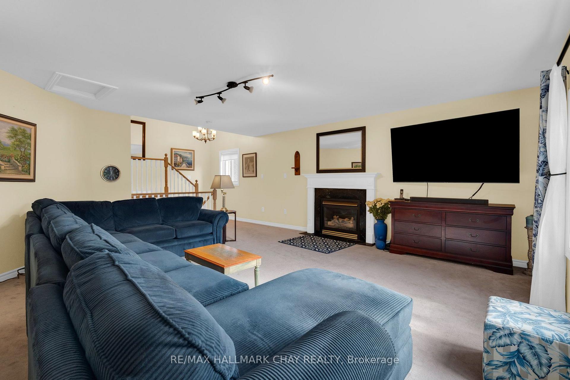 Photo 17 of 6 Whispering Pine Place, Barrie, Bayshore — HOMEH