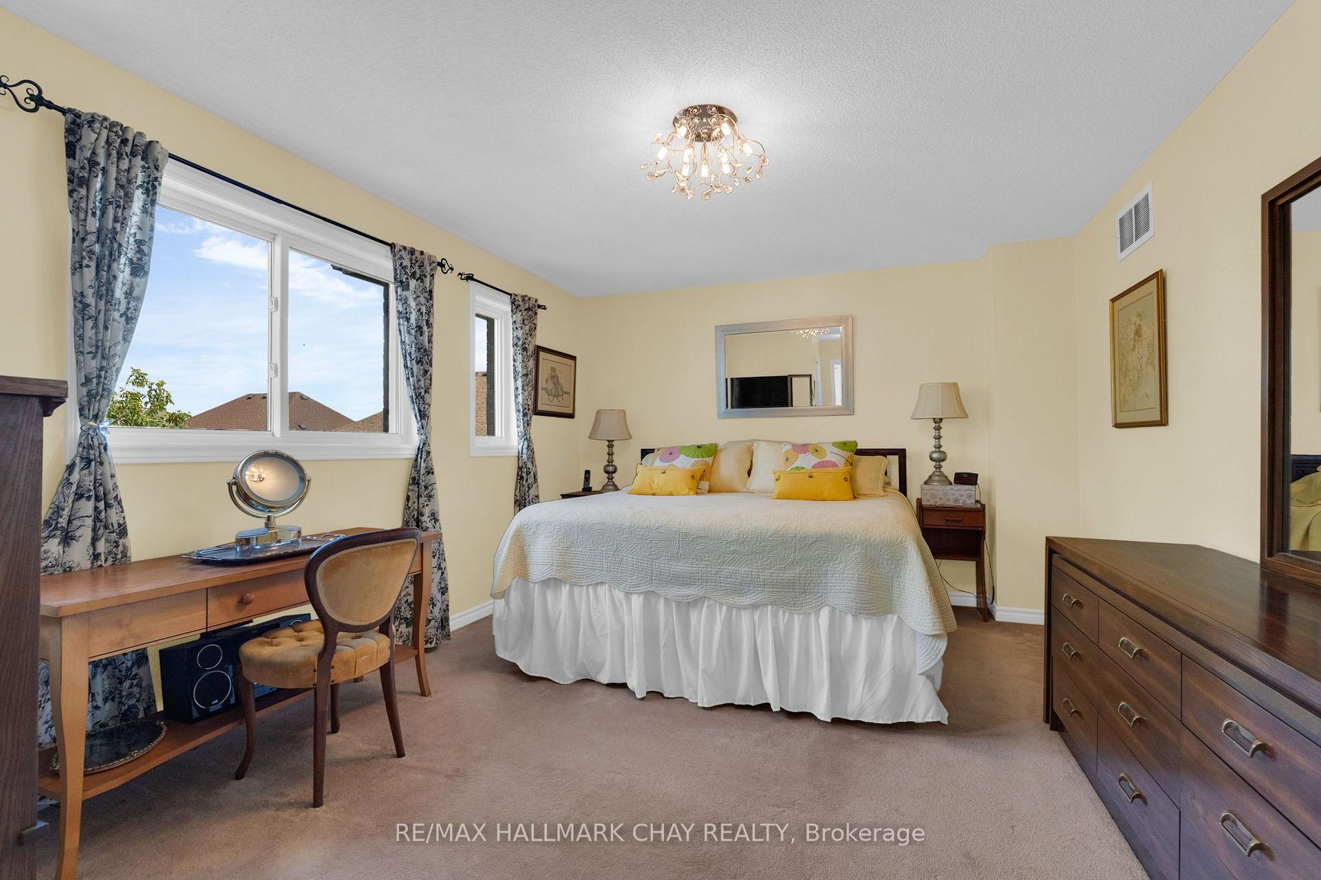 Photo 21 of 6 Whispering Pine Place, Barrie, Bayshore — HOMEH