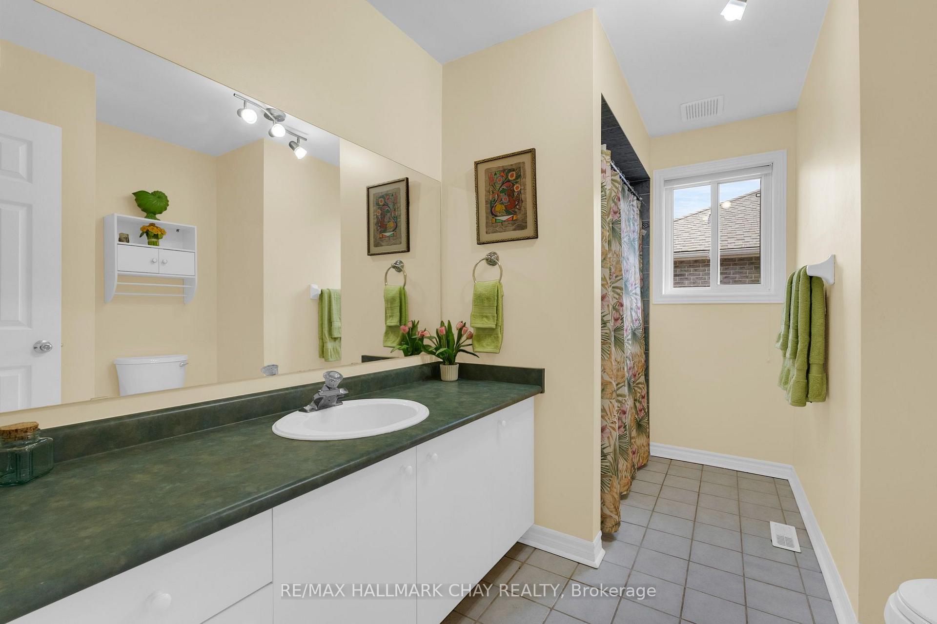 Photo 27 of 6 Whispering Pine Place, Barrie, Bayshore — HOMEH