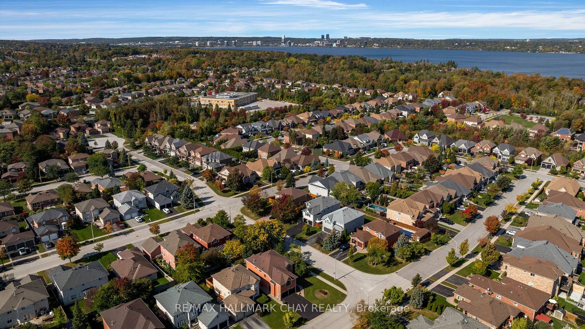 Photo 40 of 6 Whispering Pine Place, Barrie, Bayshore — HOMEH