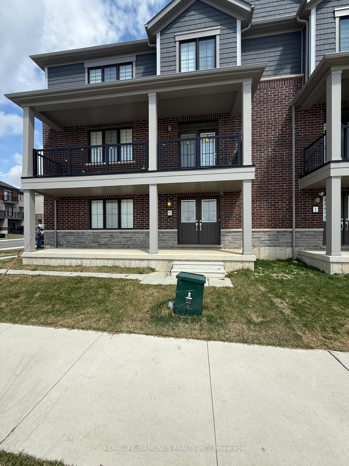 Photo 2 of 95 Norwich Crescent, Haldimand — HOMEH
