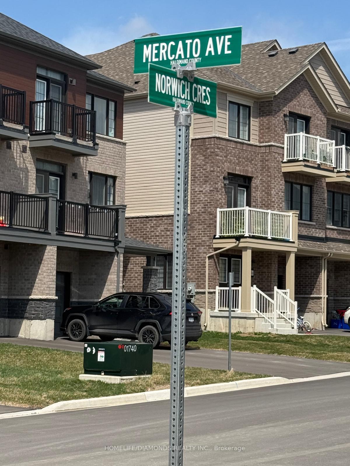 Photo 3 of 95 Norwich Crescent, Haldimand — HOMEH