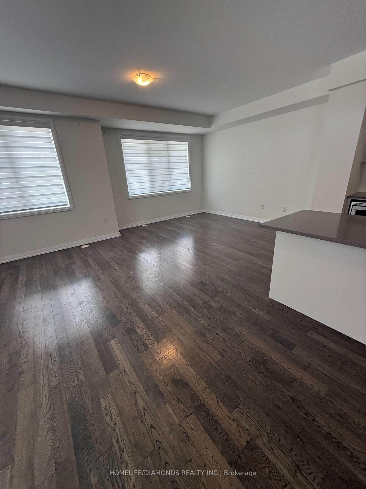 Photo 12 of 95 Norwich Crescent, Haldimand — HOMEH