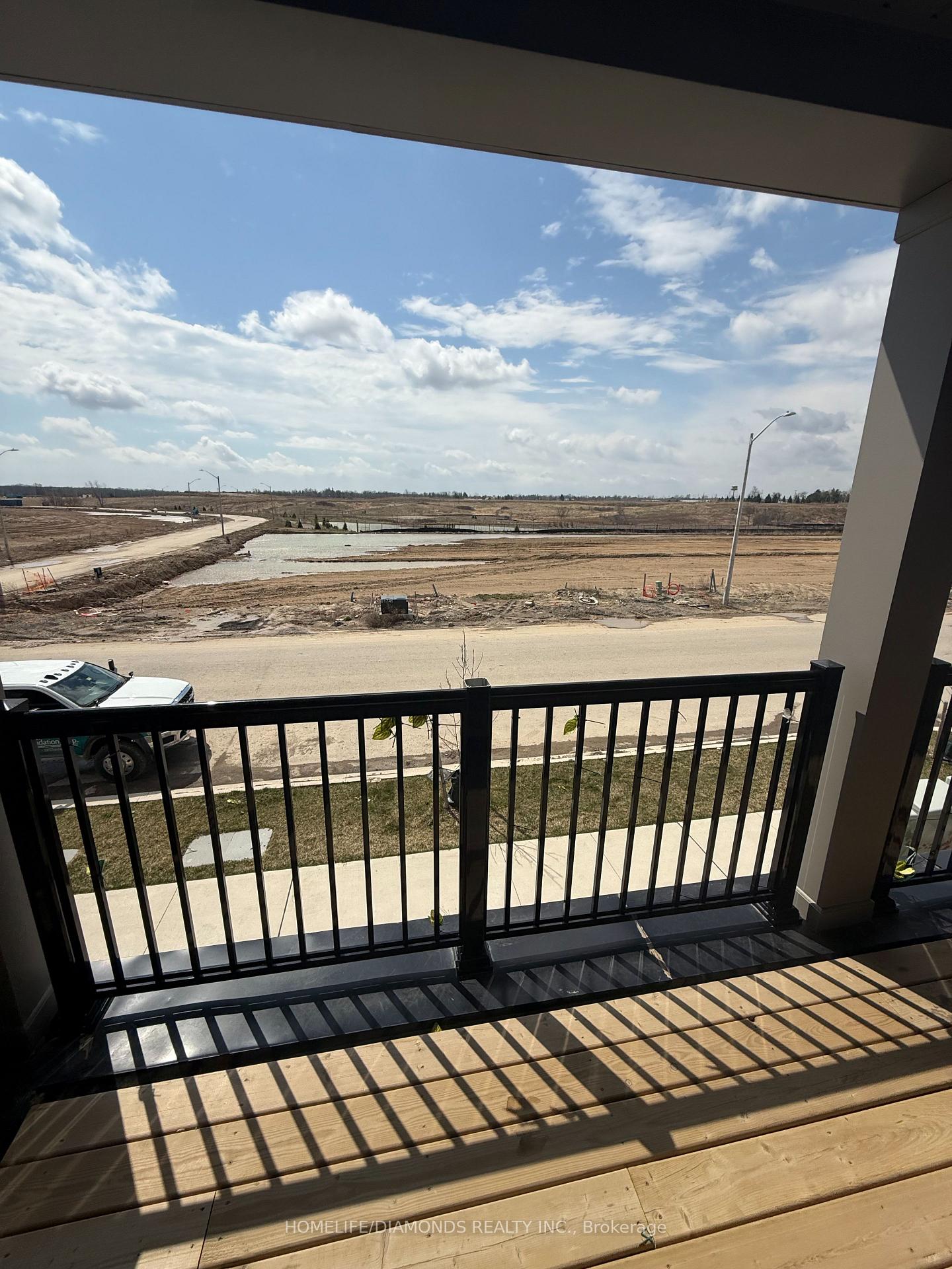 Photo 14 of 95 Norwich Crescent, Haldimand — HOMEH
