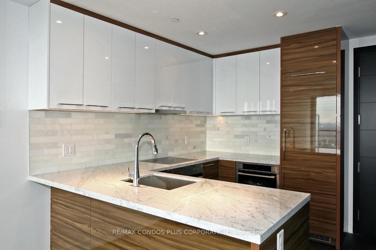 Photo 3 of Unit 3811, 488 University Avenue, Toronto, Kensington-Chinatown — HOMEH