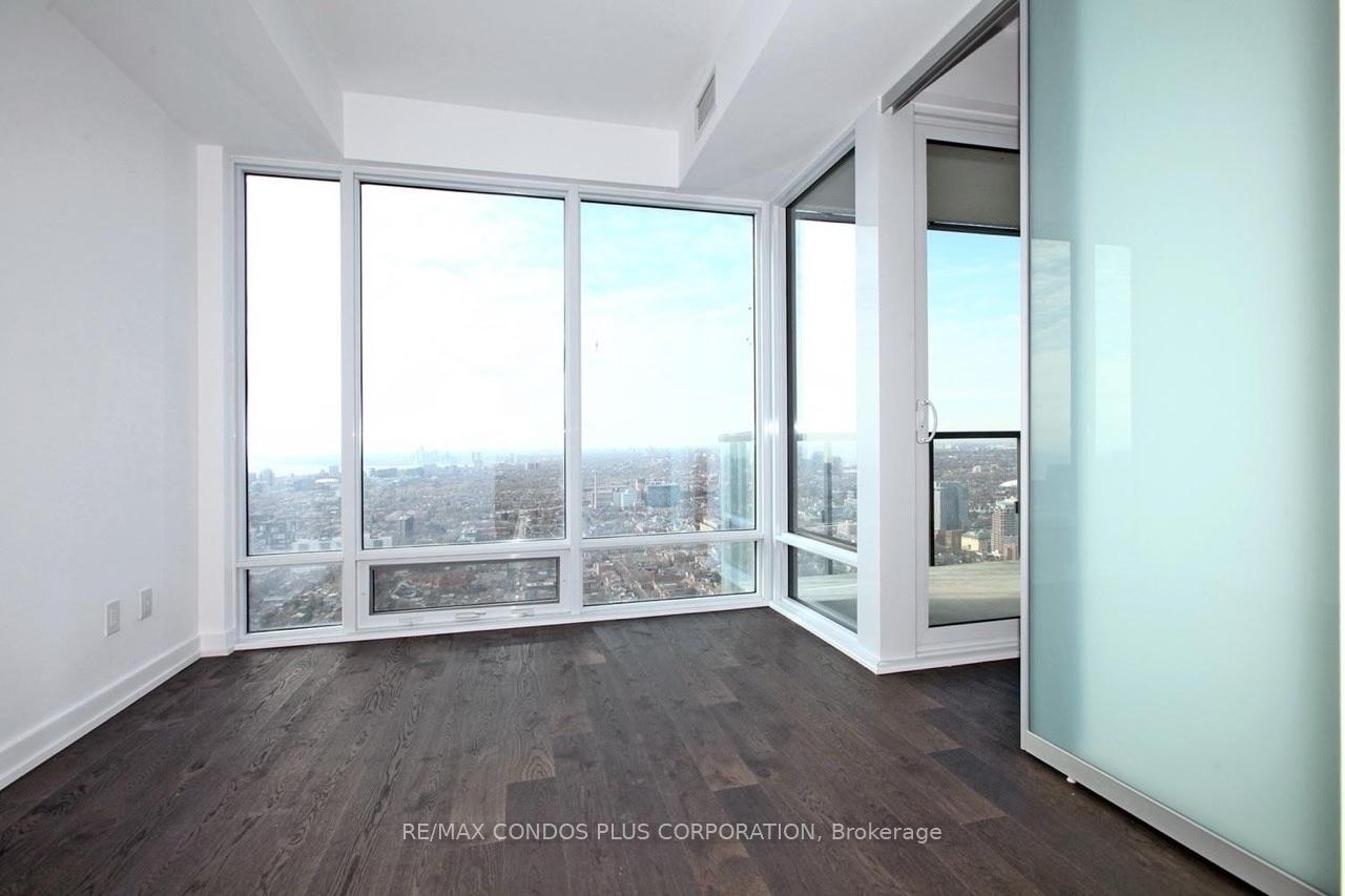 Photo 6 of Unit 3811, 488 University Avenue, Toronto, Kensington-Chinatown — HOMEH