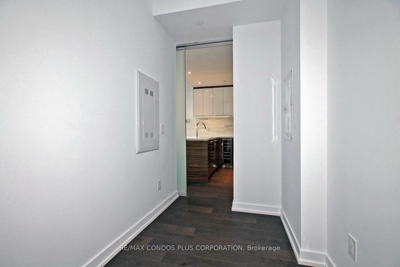 Photo 11 of Unit 3811, 488 University Avenue, Toronto, Kensington-Chinatown — HOMEH