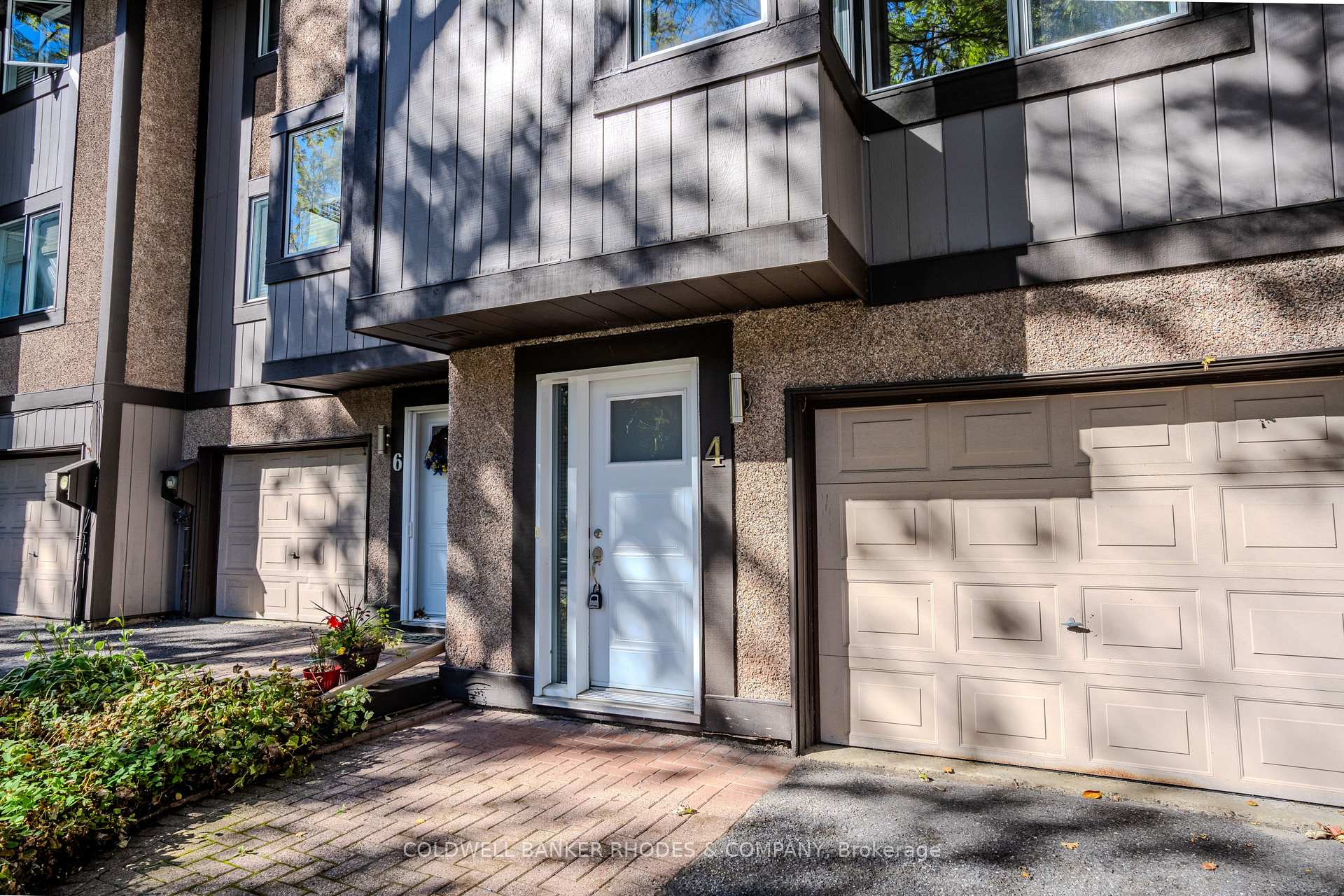 Photo 2 of Unit 41, 4 Reaney Court, Ottawa, Kanata - Beaverbrook — HOMEH