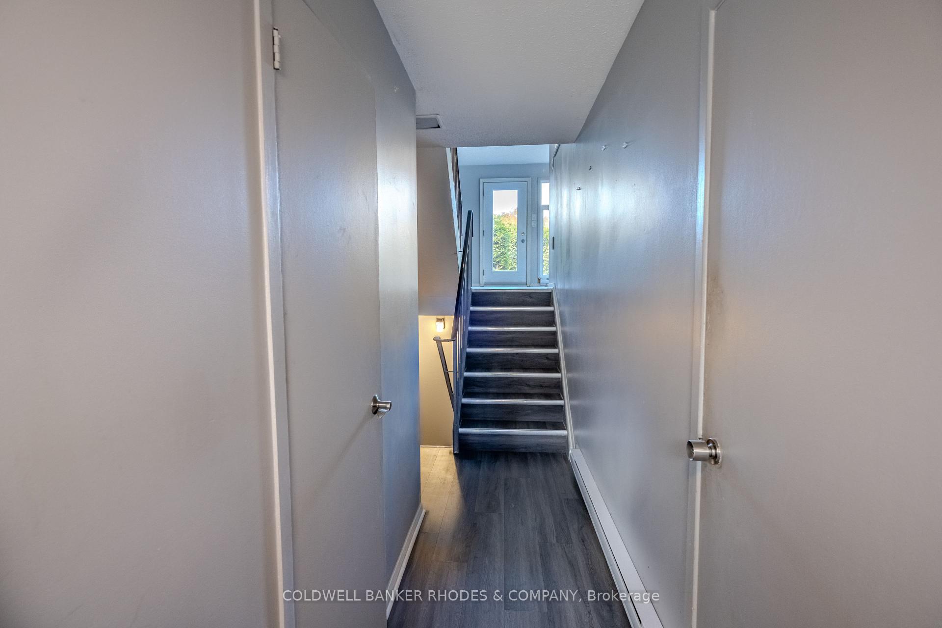 Photo 4 of Unit 41, 4 Reaney Court, Ottawa, Kanata - Beaverbrook — HOMEH