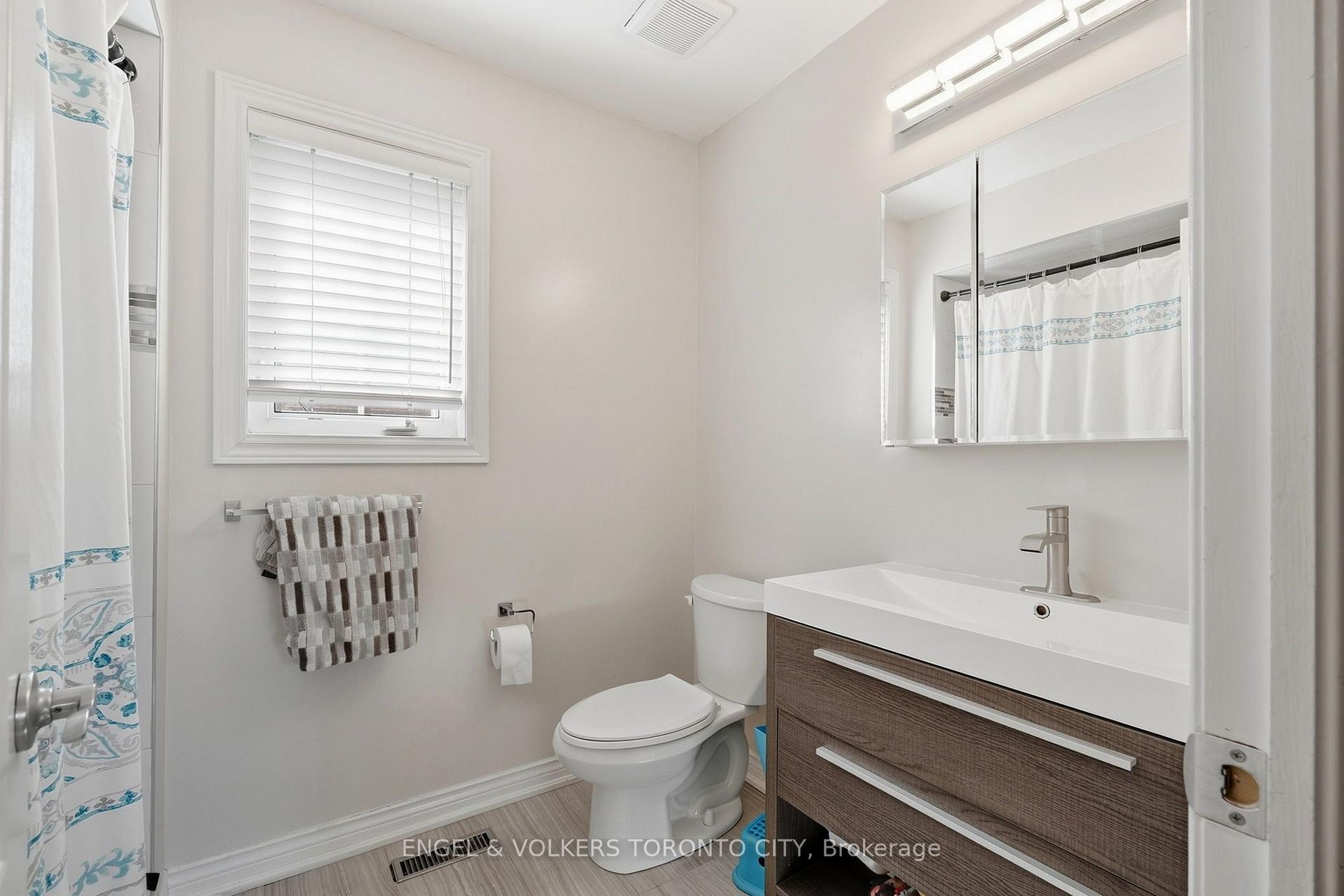Photo 31 of 311 Maria Antonia Road, Vaughan, Vellore Village — HOMEH