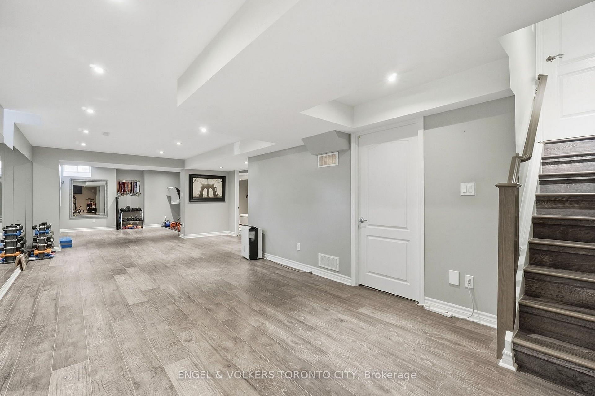 Photo 32 of 311 Maria Antonia Road, Vaughan, Vellore Village — HOMEH