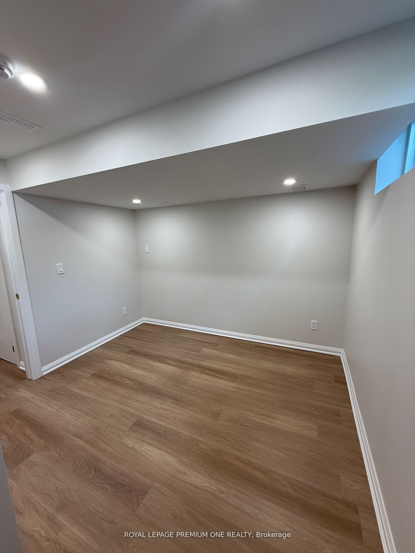 Photo 6 of Unit Basement, 50 Faversham Crescent, Etobicoke, Eringate-Centennial-West Deane — HOMEH