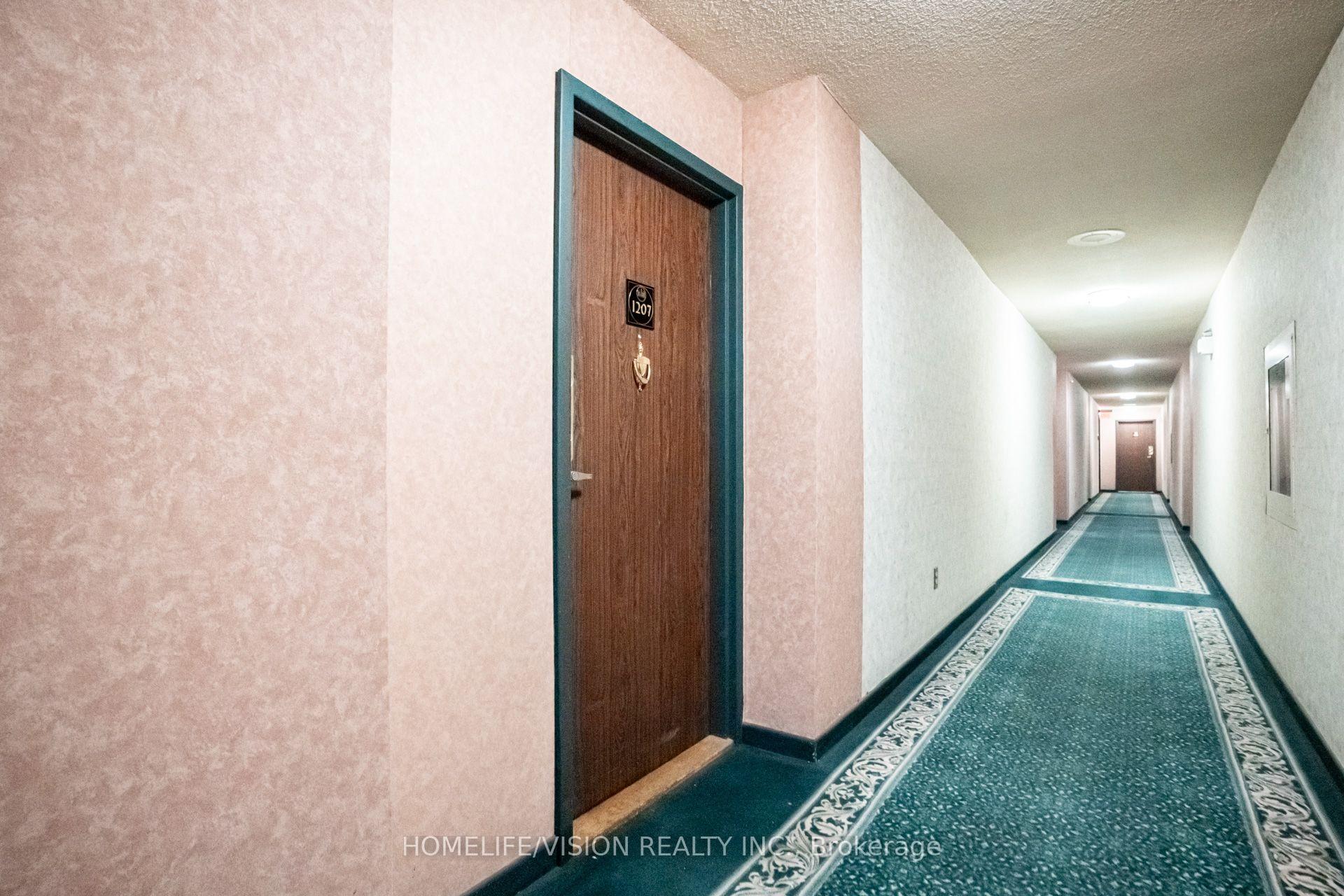 Photo 3 of Unit 1207, 2365 Kennedy Road, Scarborough, Agincourt South-Malvern West — HOMEH