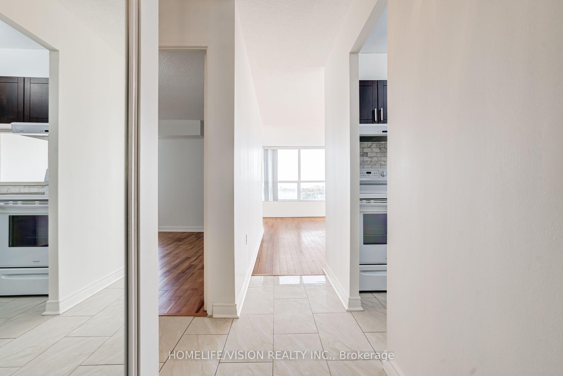 Photo 5 of Unit 1207, 2365 Kennedy Road, Scarborough, Agincourt South-Malvern West — HOMEH