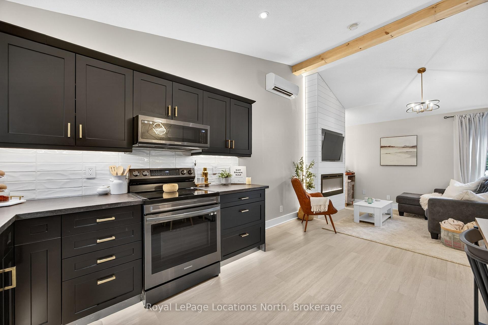Photo 10 of Unit 305, 5 Dawson Drive, Collingwood — HOMEH