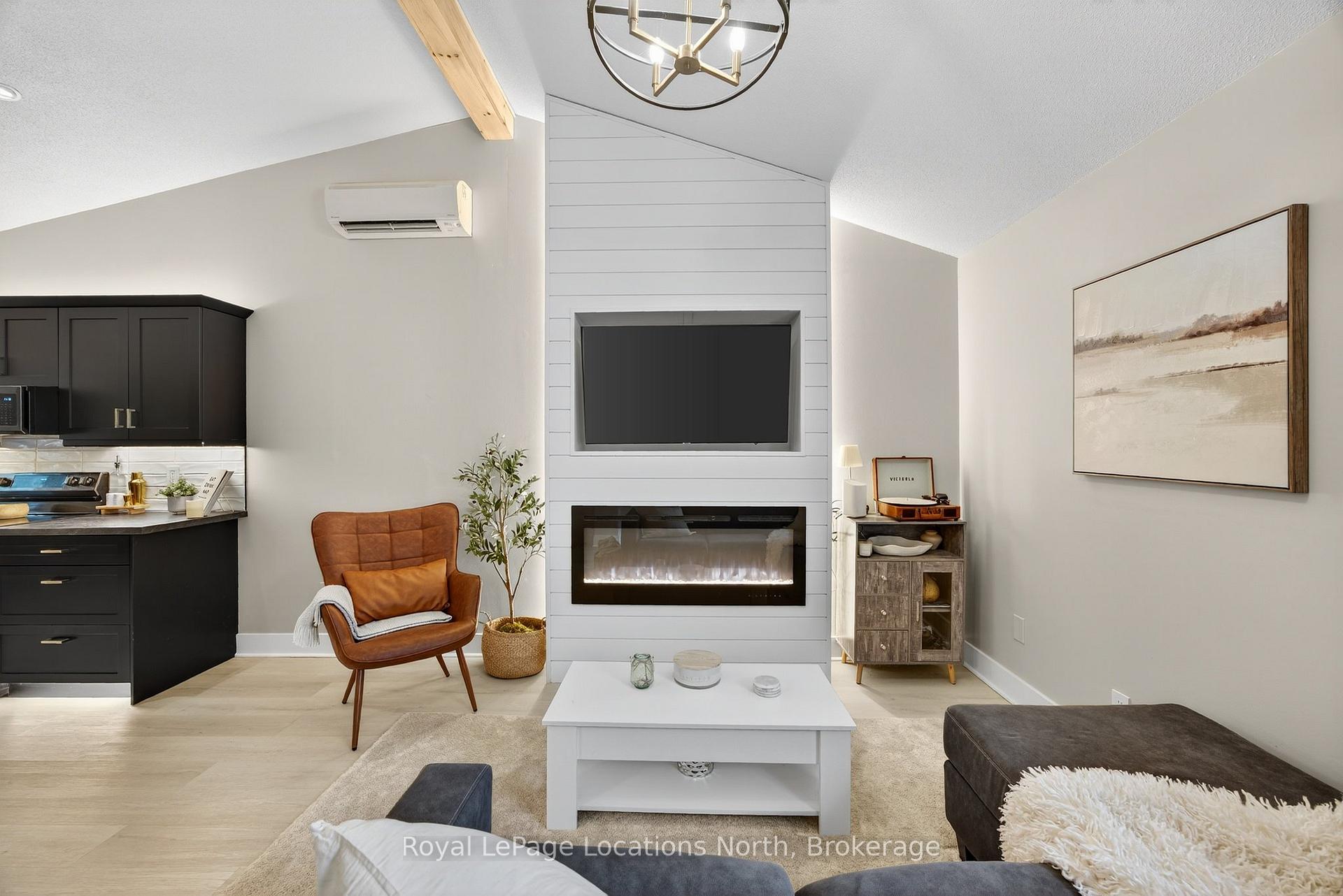 Photo 13 of Unit 305, 5 Dawson Drive, Collingwood — HOMEH