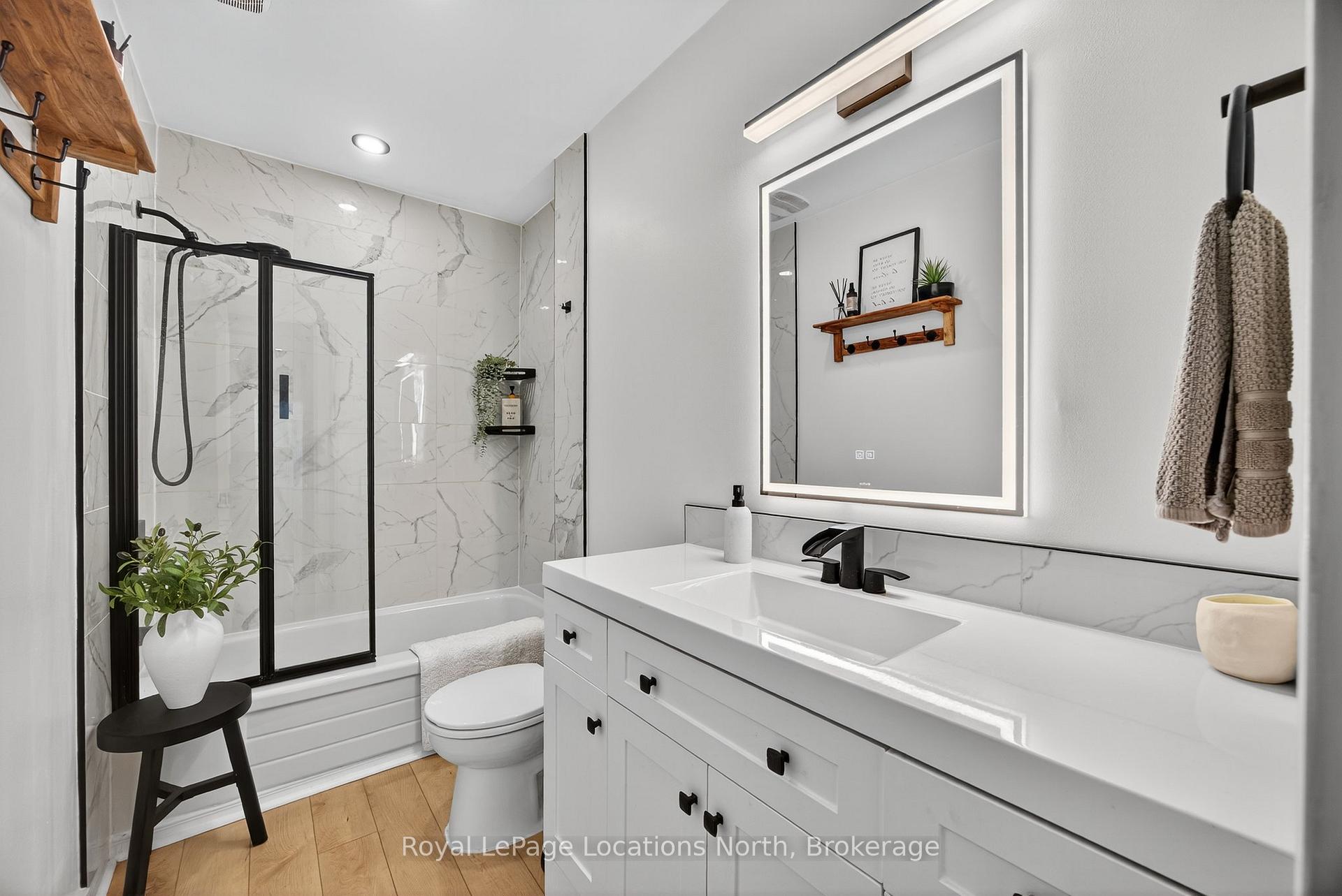 Photo 15 of Unit 305, 5 Dawson Drive, Collingwood — HOMEH