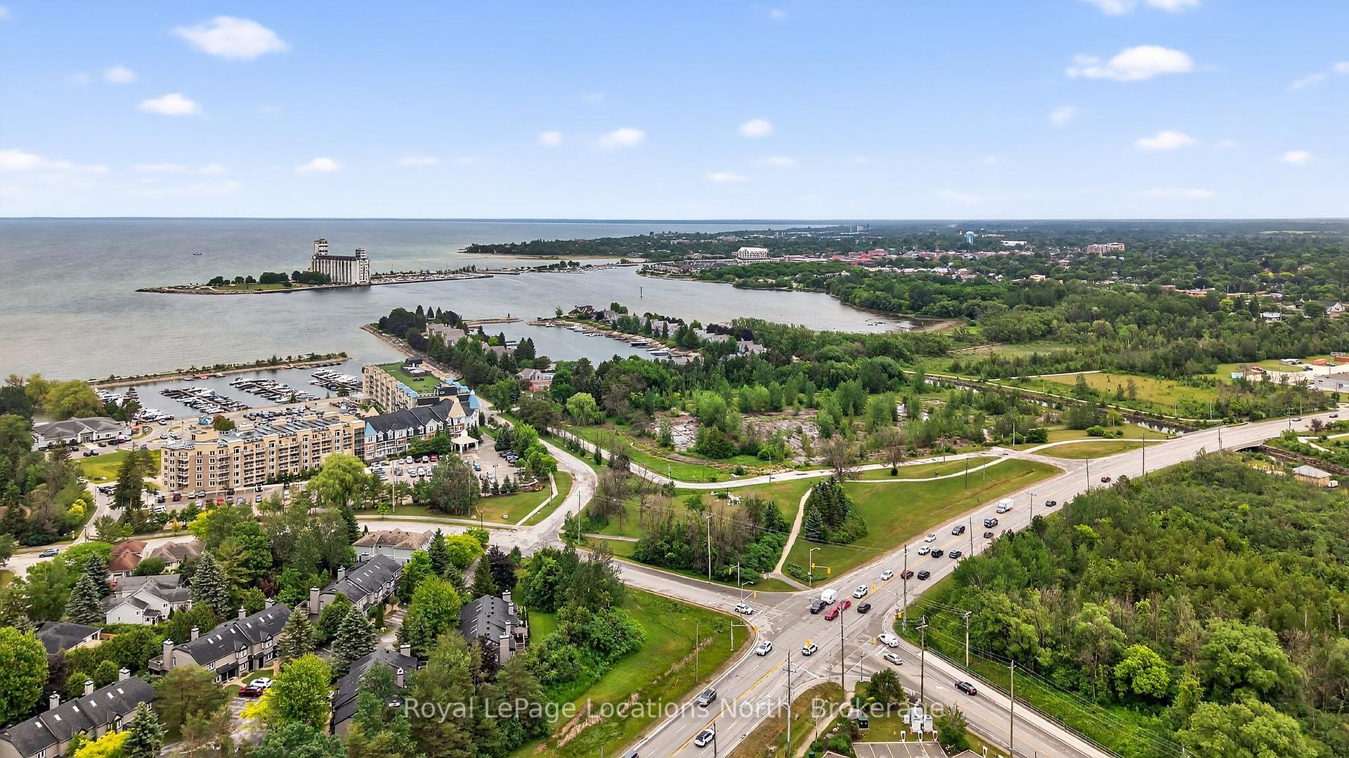 Photo 32 of Unit 305, 5 Dawson Drive, Collingwood — HOMEH