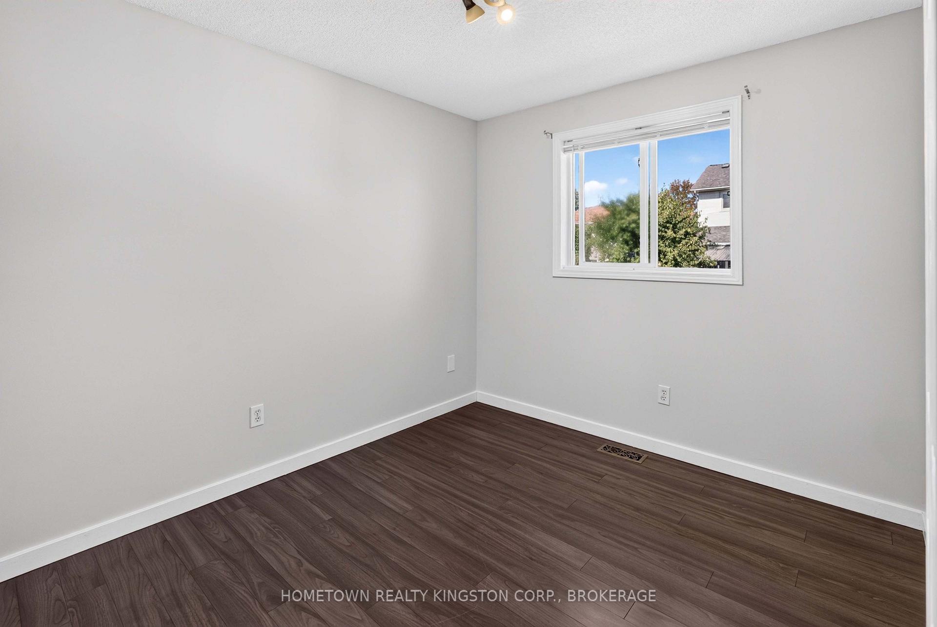 Photo 16 of 1088 Acadia Drive, Kingston, City SouthWest — HOMEH