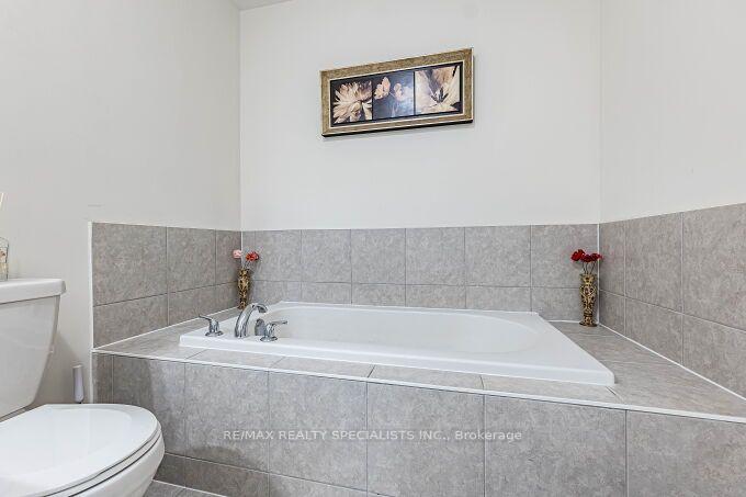Photo 36 of 326 Bonnieglen Farm Boulevard, Caledon, Rural Caledon — HOMEH
