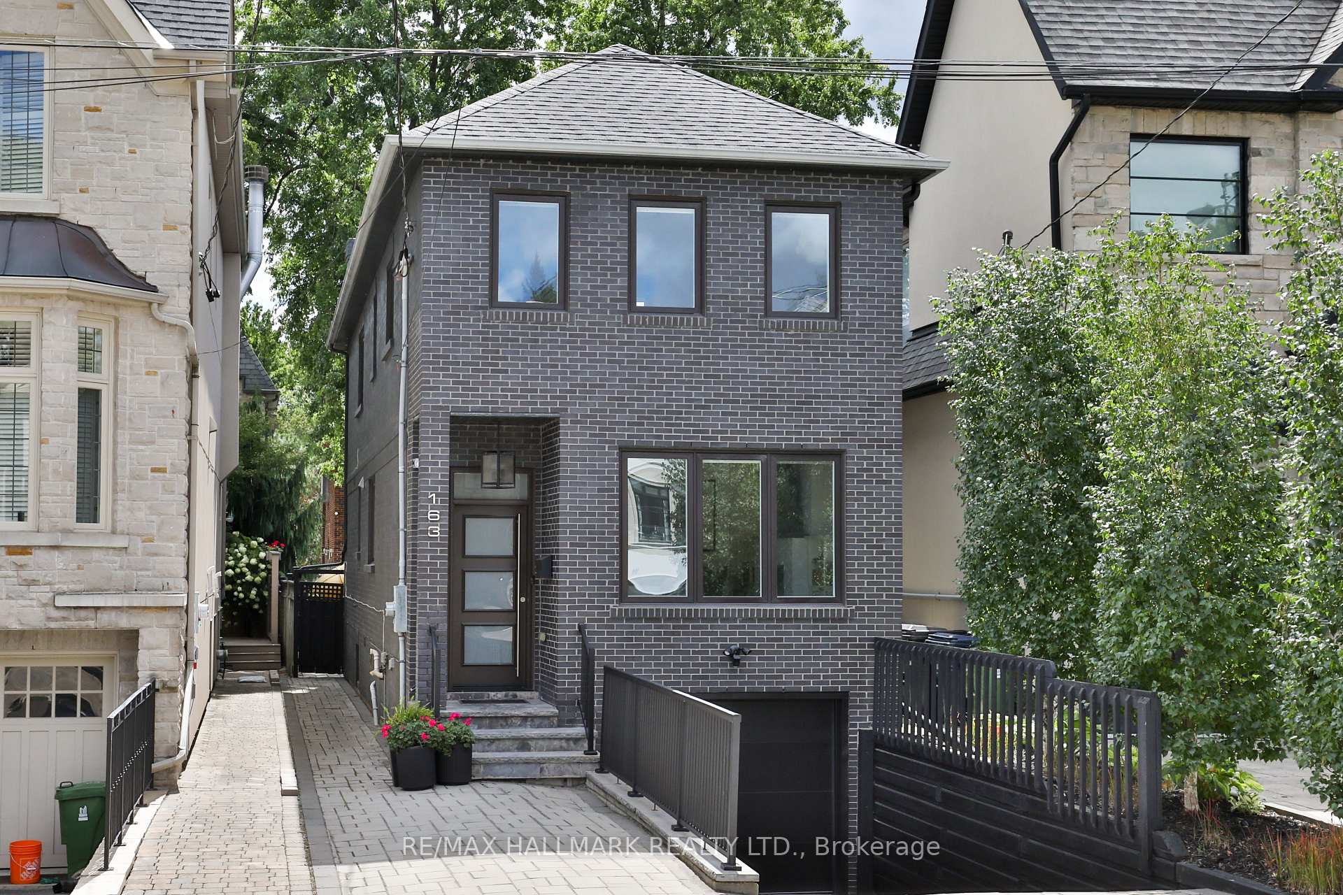 Photo of 163 Roe Avenue