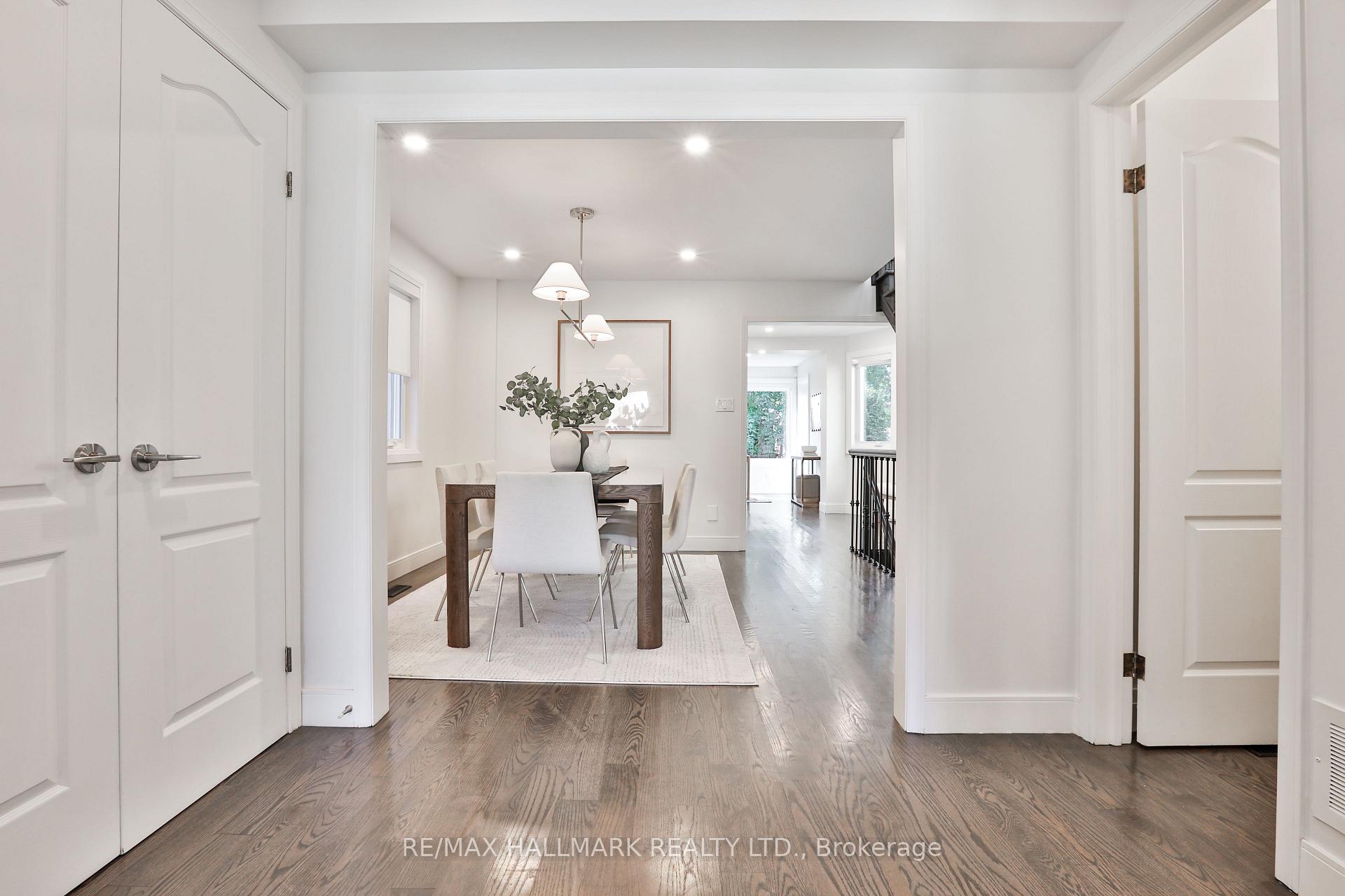 Photo 3 of 163 Roe Avenue, Toronto, Bedford Park-Nortown — HOMEH