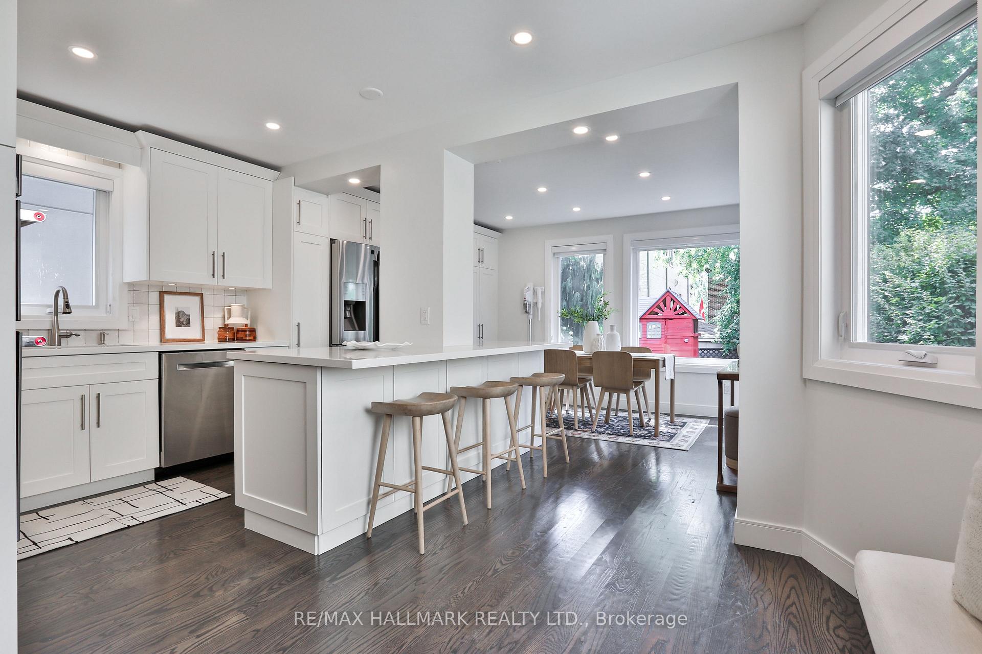 Photo 12 of 163 Roe Avenue, Toronto, Bedford Park-Nortown — HOMEH