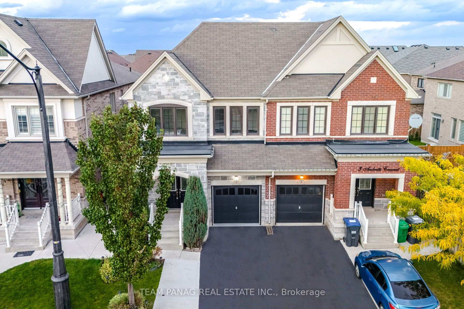 Photo 2 of 5 Andretti Crescent, Brampton, Credit Valley — HOMEH