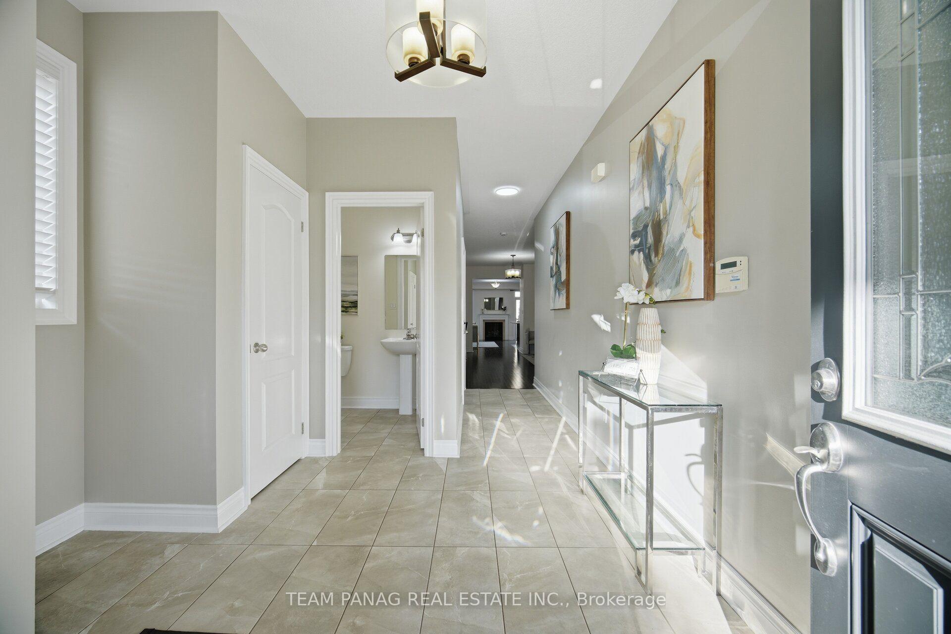 Photo 4 of 5 Andretti Crescent, Brampton, Credit Valley — HOMEH