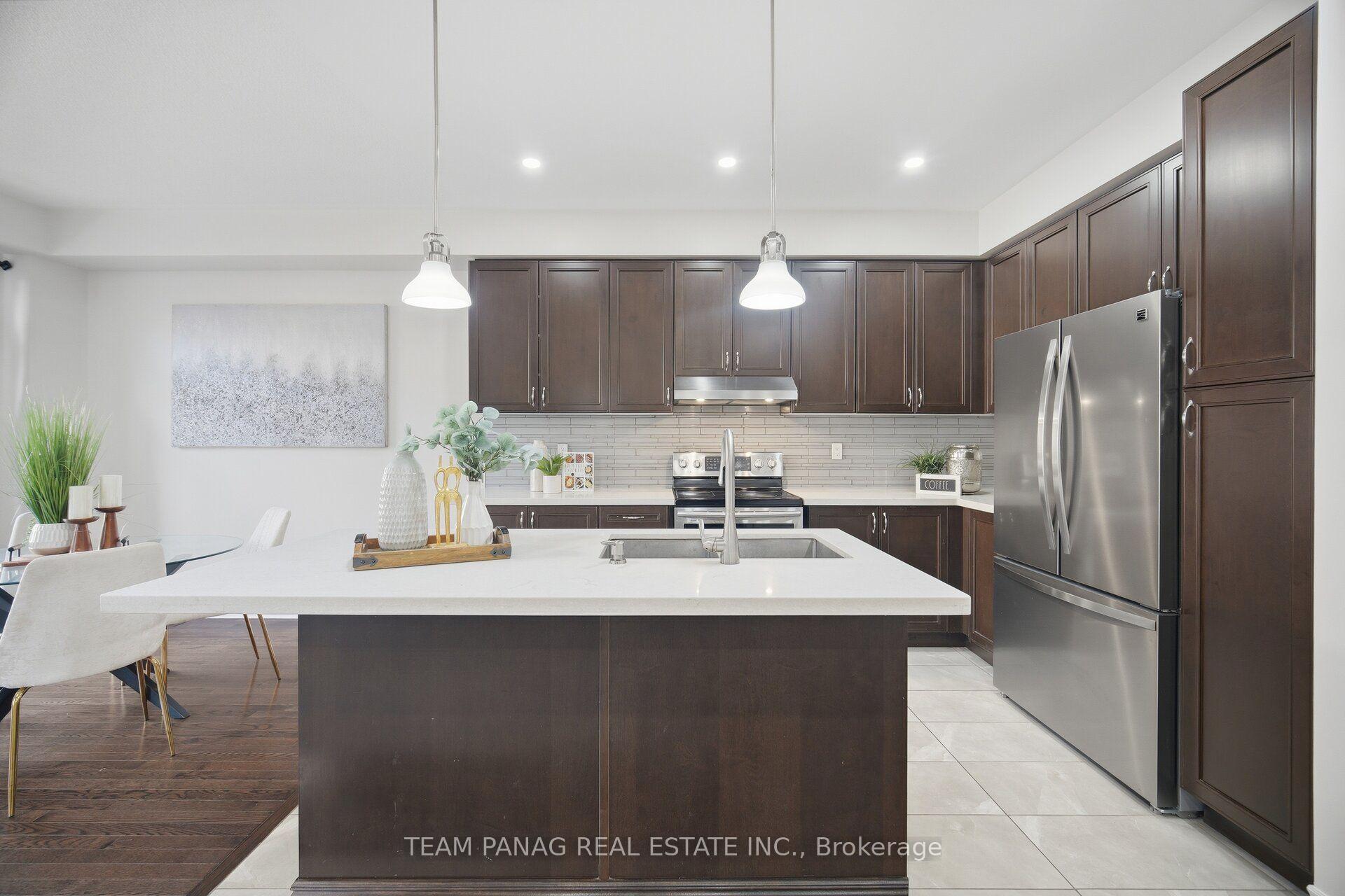 Photo 10 of 5 Andretti Crescent, Brampton, Credit Valley — HOMEH