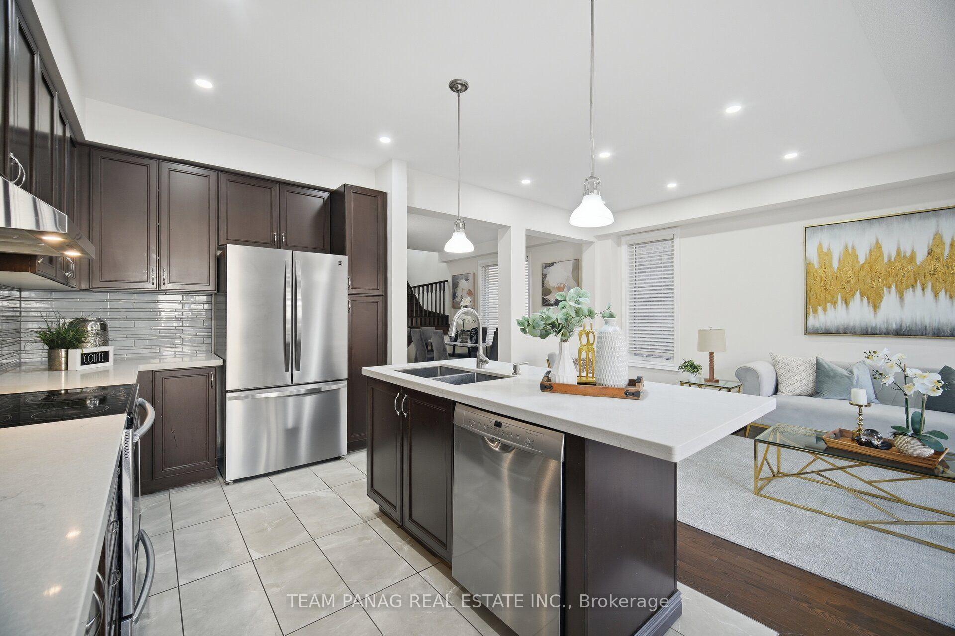 Photo 11 of 5 Andretti Crescent, Brampton, Credit Valley — HOMEH