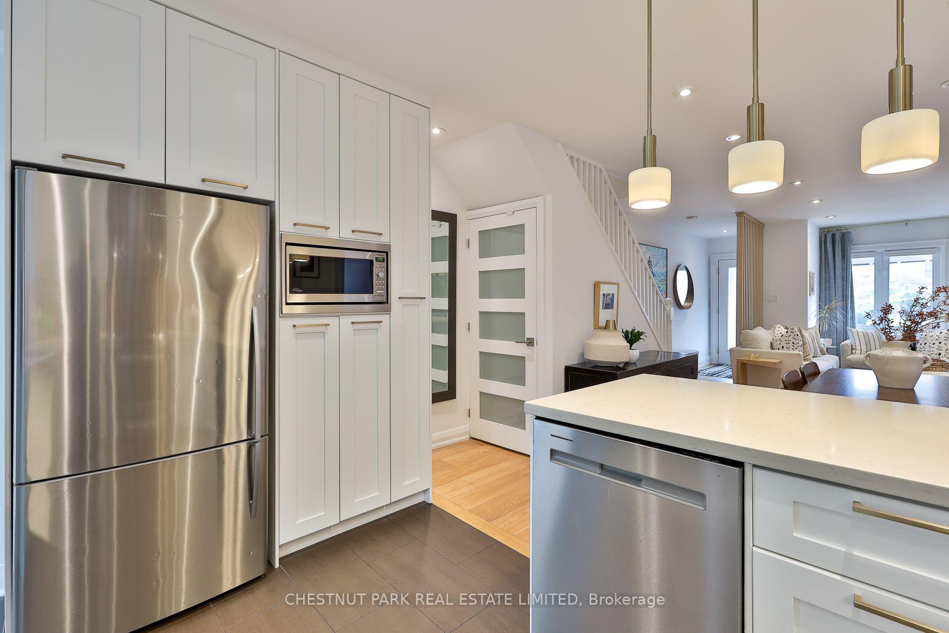 Photo 18 of 154 Fairlawn Avenue, Toronto, Lawrence Park North — HOMEH