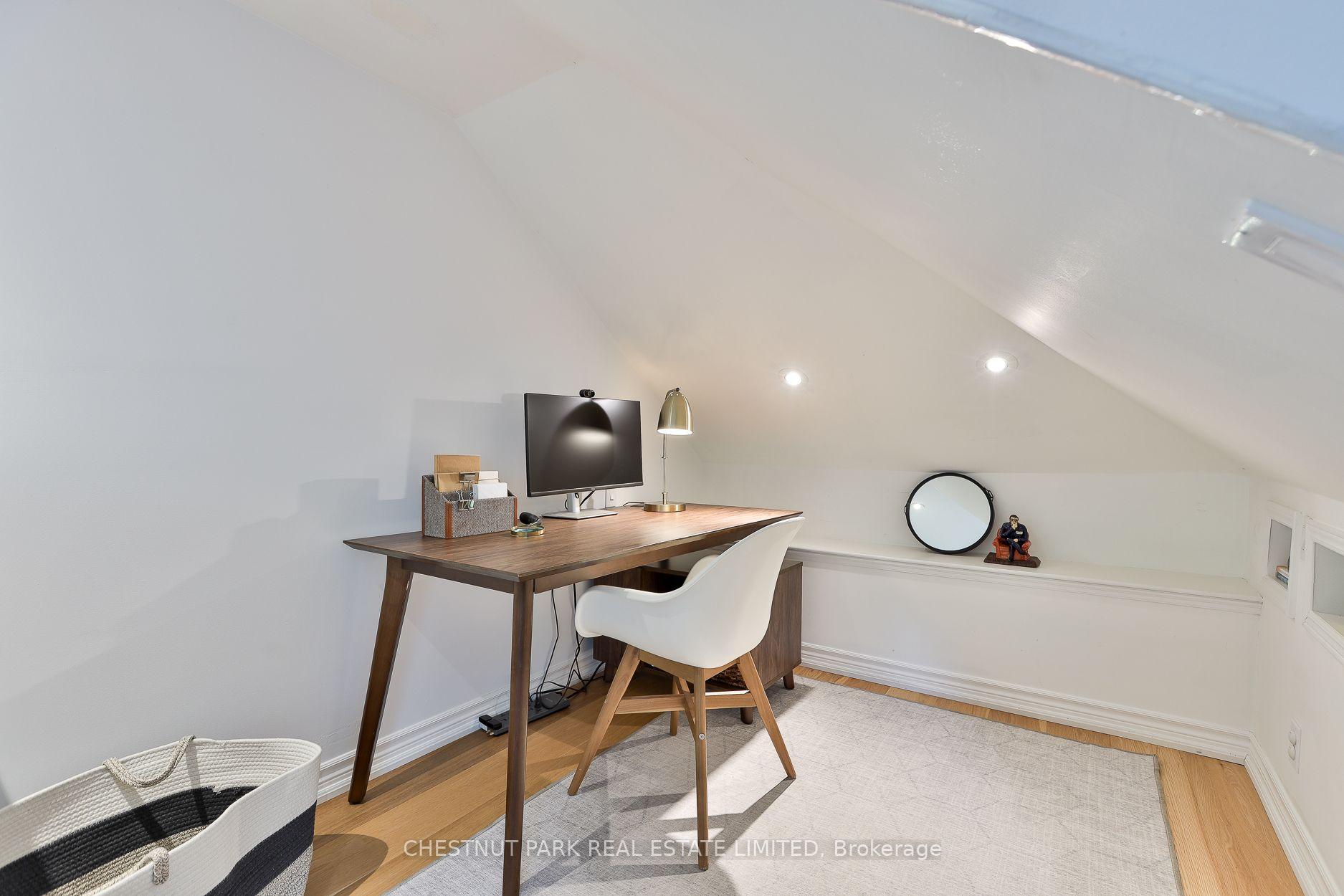 Photo 33 of 154 Fairlawn Avenue, Toronto, Lawrence Park North — HOMEH
