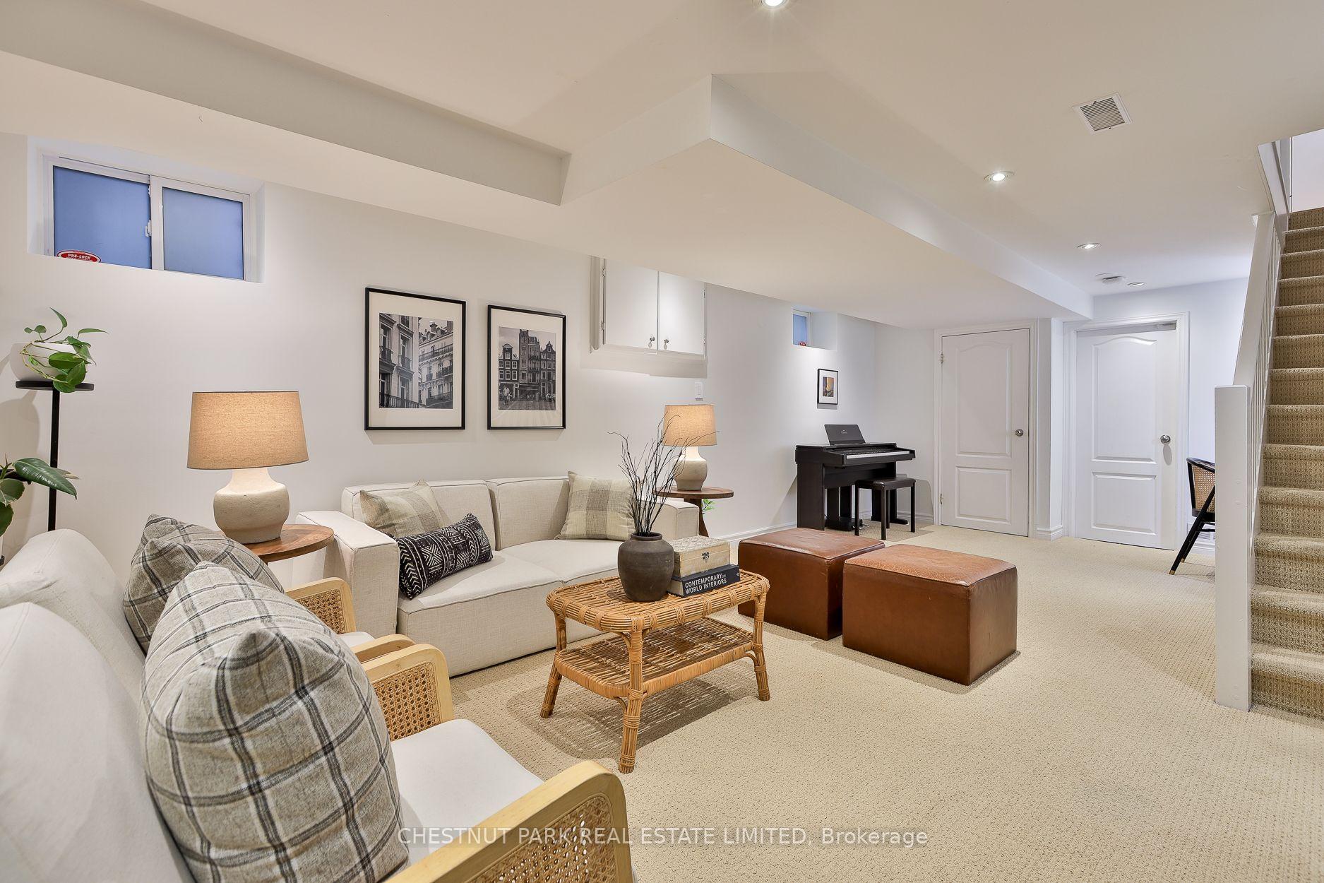 Photo 35 of 154 Fairlawn Avenue, Toronto, Lawrence Park North — HOMEH