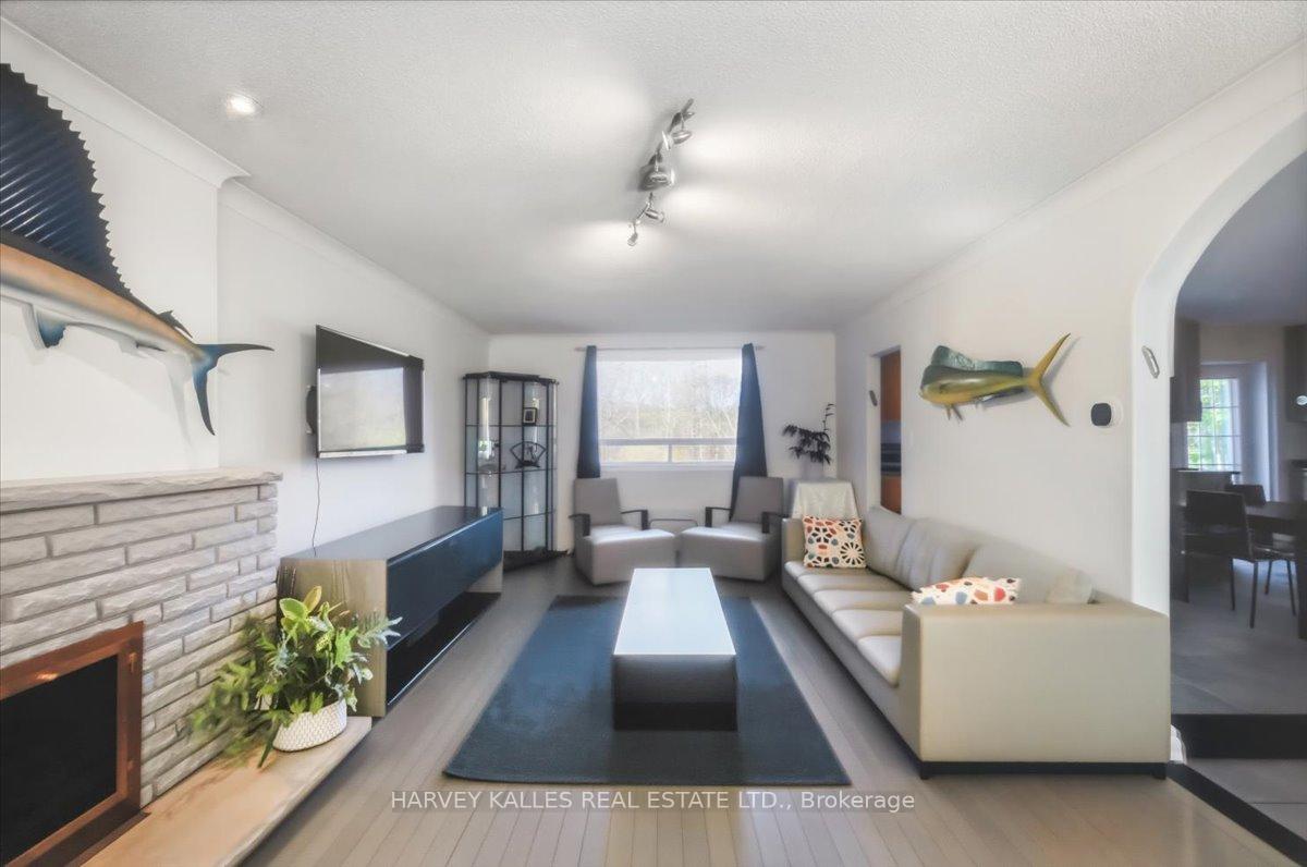 Photo 7 of 72 Walmer Road, Richmond Hill, North Richvale — HOMEH