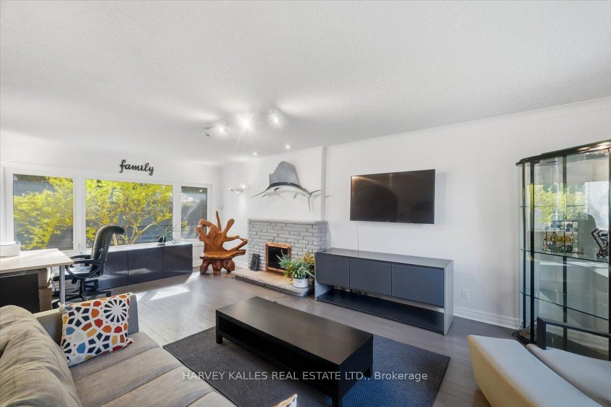 Photo 9 of 72 Walmer Road, Richmond Hill, North Richvale — HOMEH