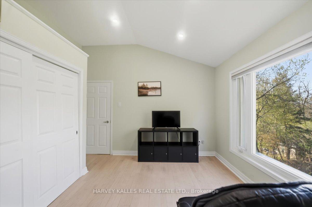 Photo 29 of 72 Walmer Road, Richmond Hill, North Richvale — HOMEH