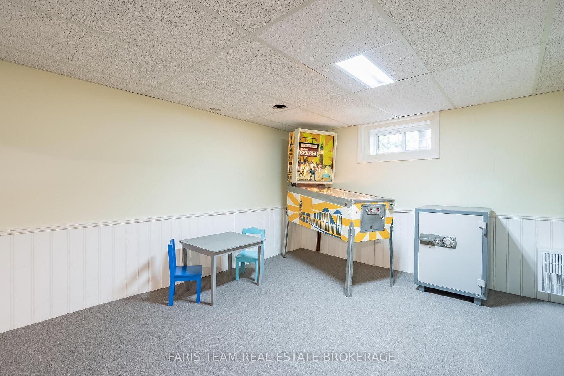 Photo 27 of 421 Midland Avenue, Midland — HOMEH