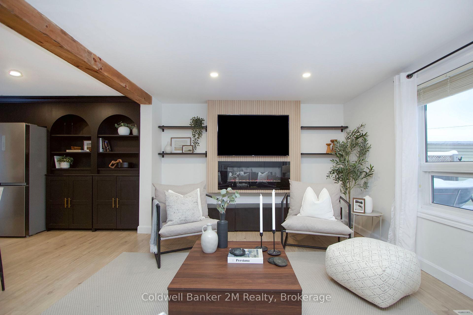 Photo 6 of 812 Burnham Street, Cobourg — HOMEH